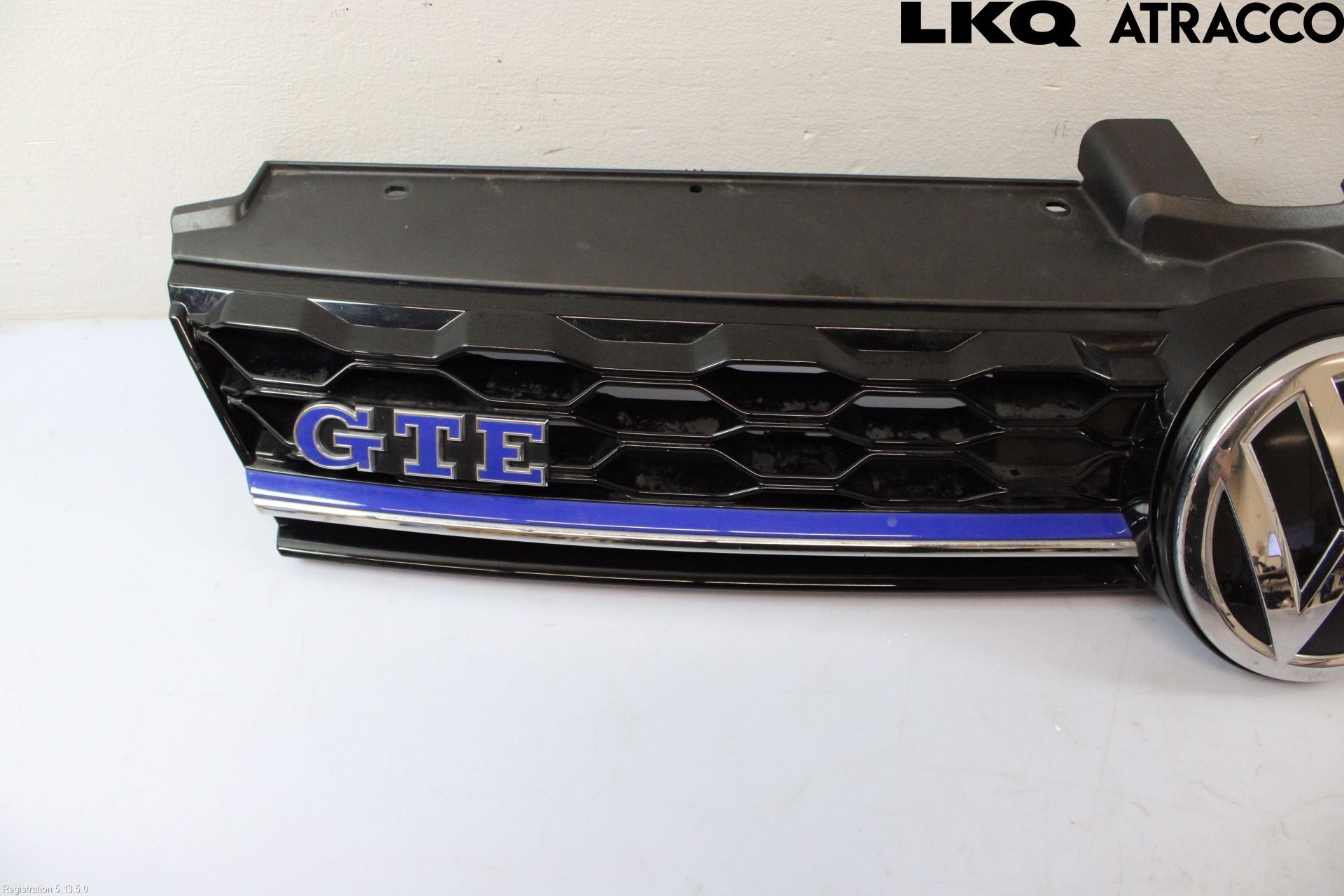 Volkswagen VW GOLF / E-GOLF VII 13-20 Grill Komp
