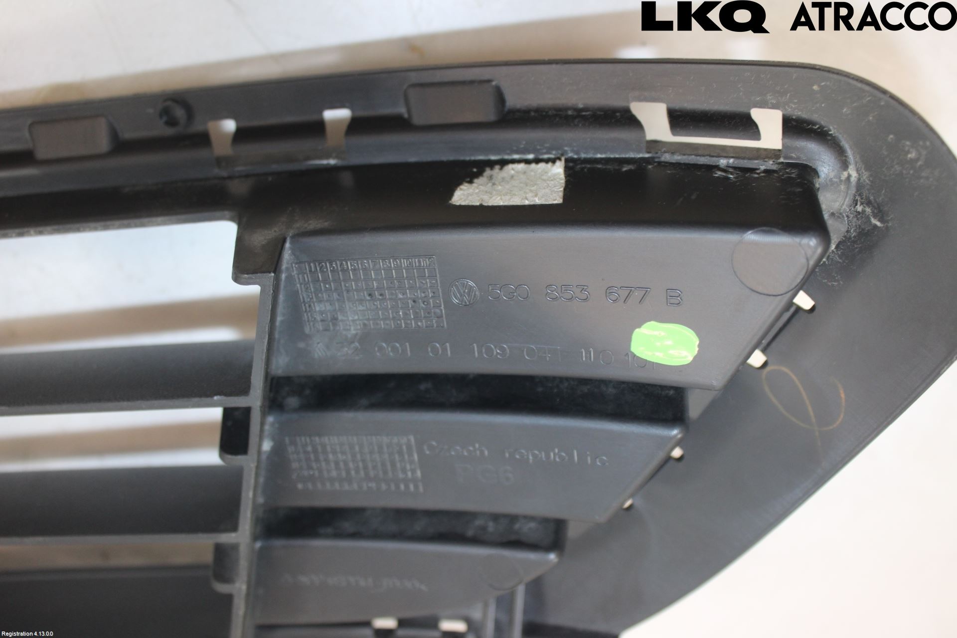 Volkswagen VW GOLF / E-GOLF VII 13-20 Grilldel Mitt