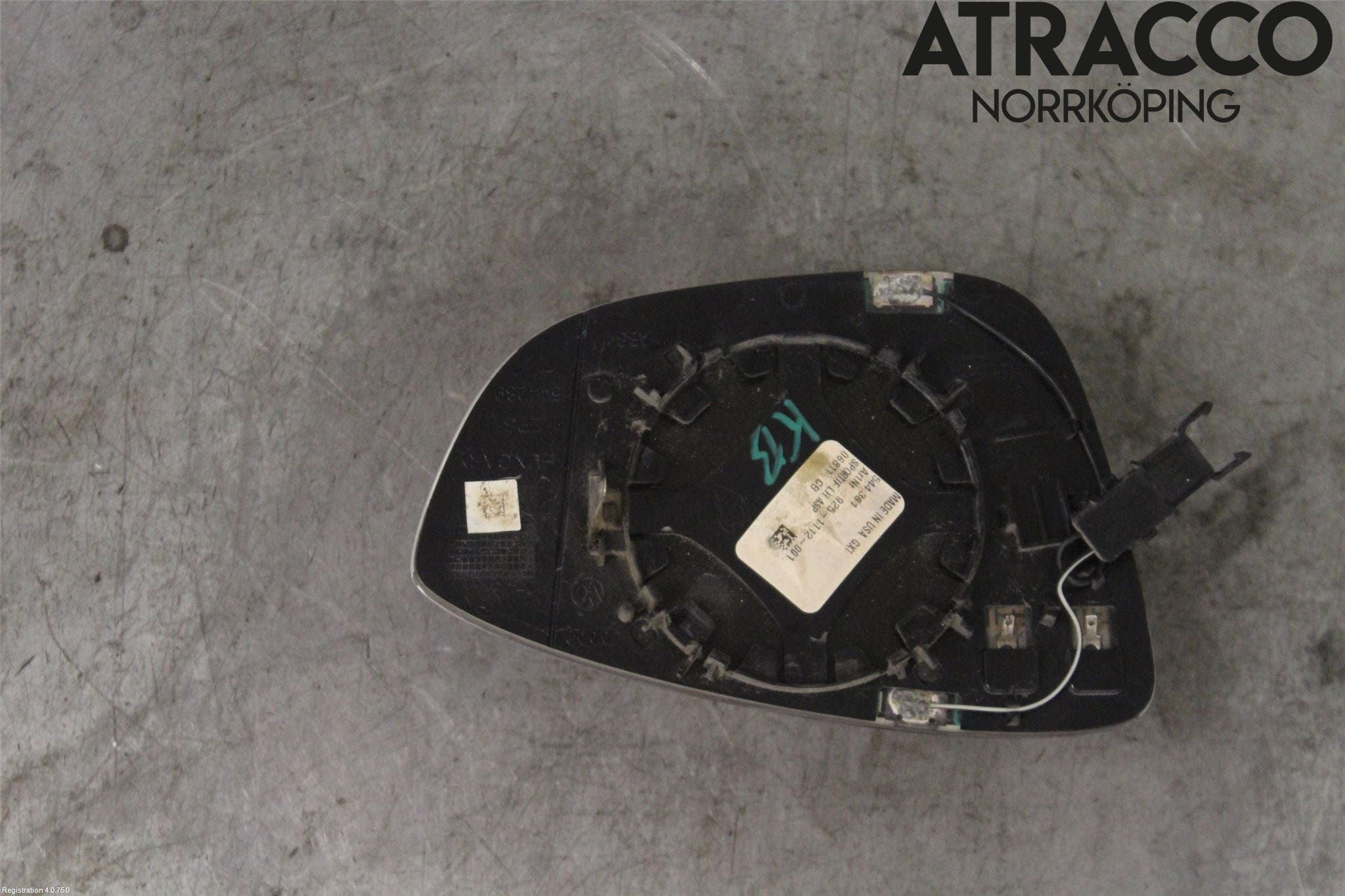 Volkswagen VW PASSAT 11-14 Spegelglas Vä