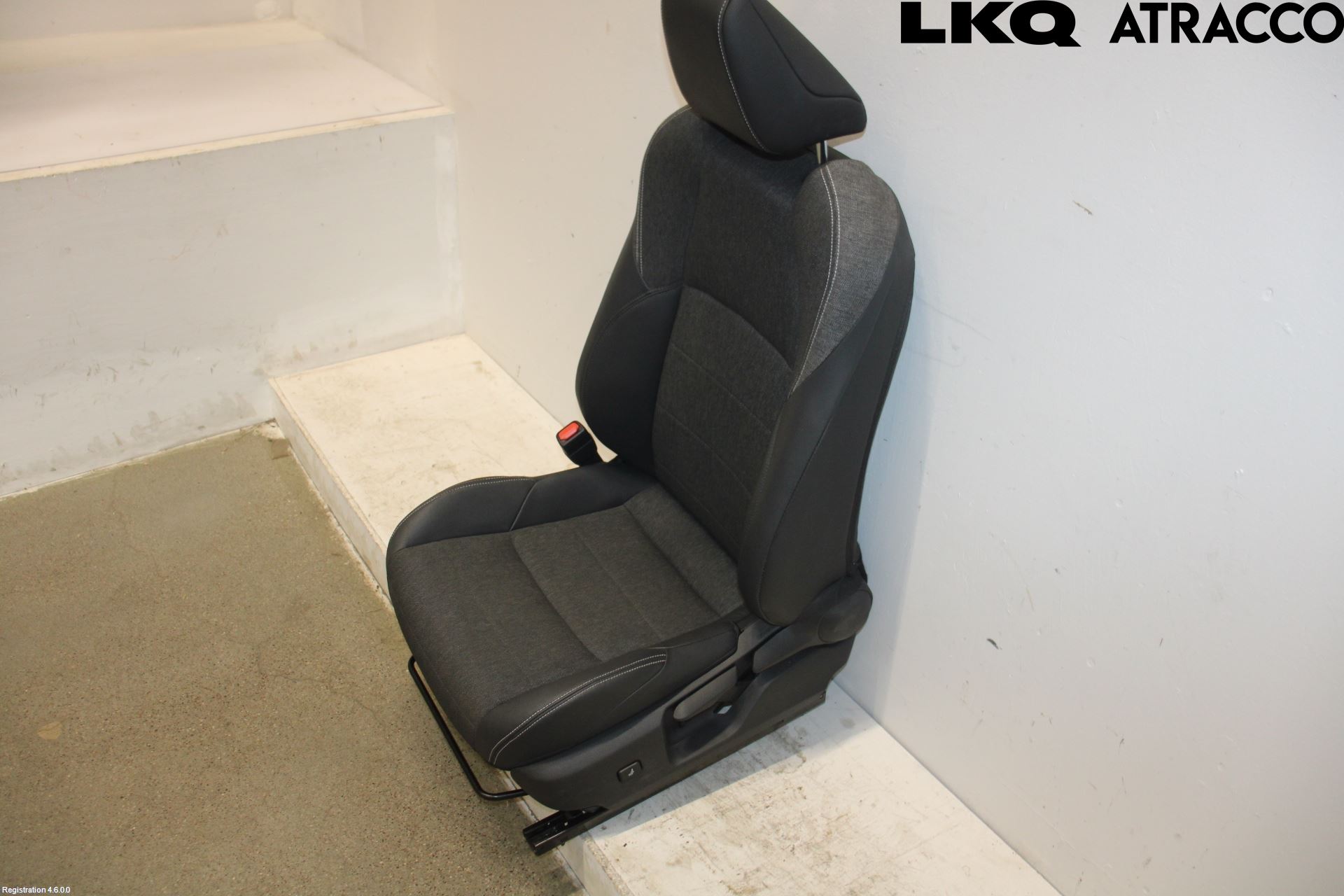 Toyota COROLLA 19- Inredning Stol Fram Vä