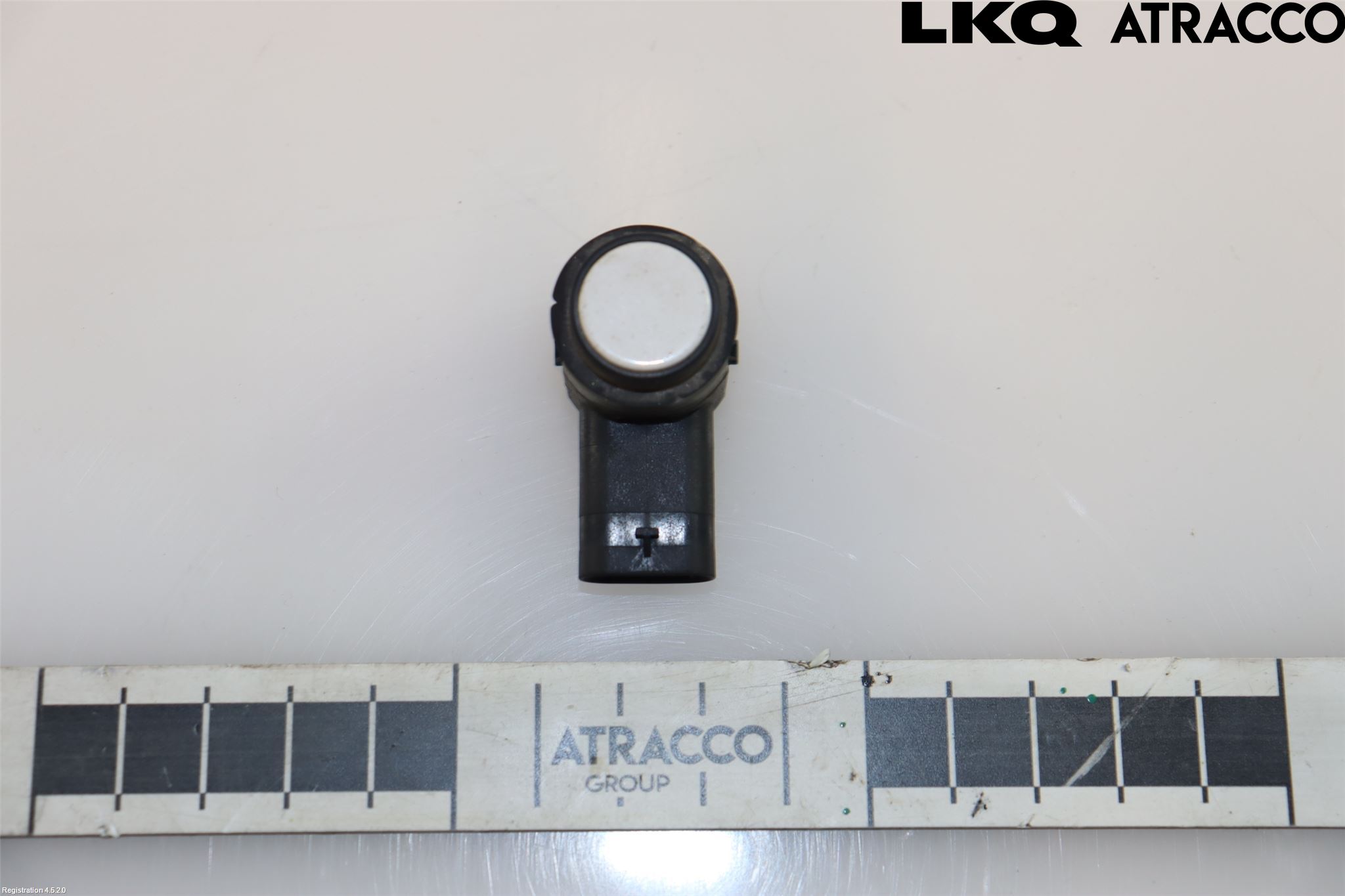 Volkswagen VW PASSAT 11-14 Parkeringshjälp Frontsensor
