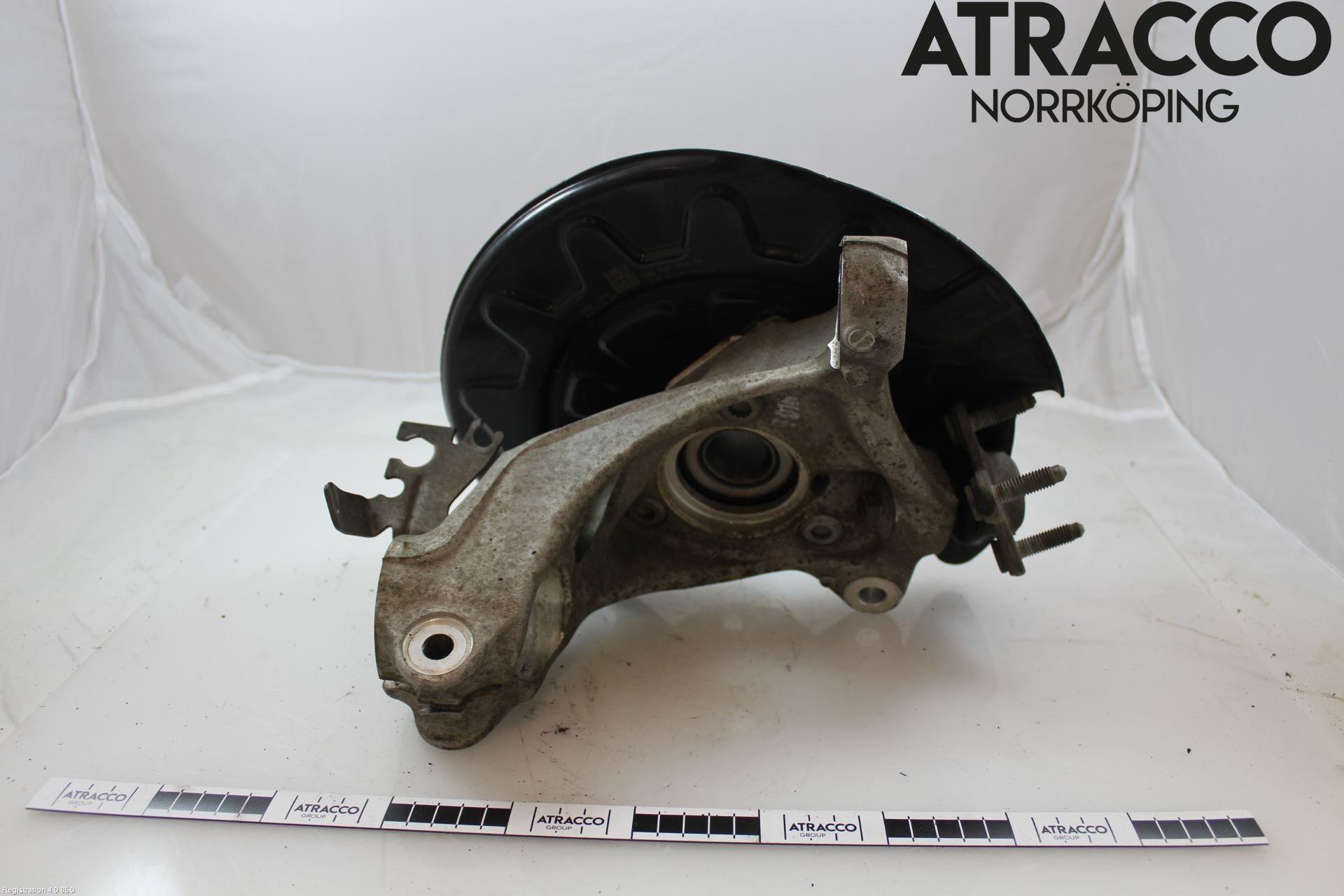 Audi A3/S3 8Y 21- Styrspindel Lagerhus Hö