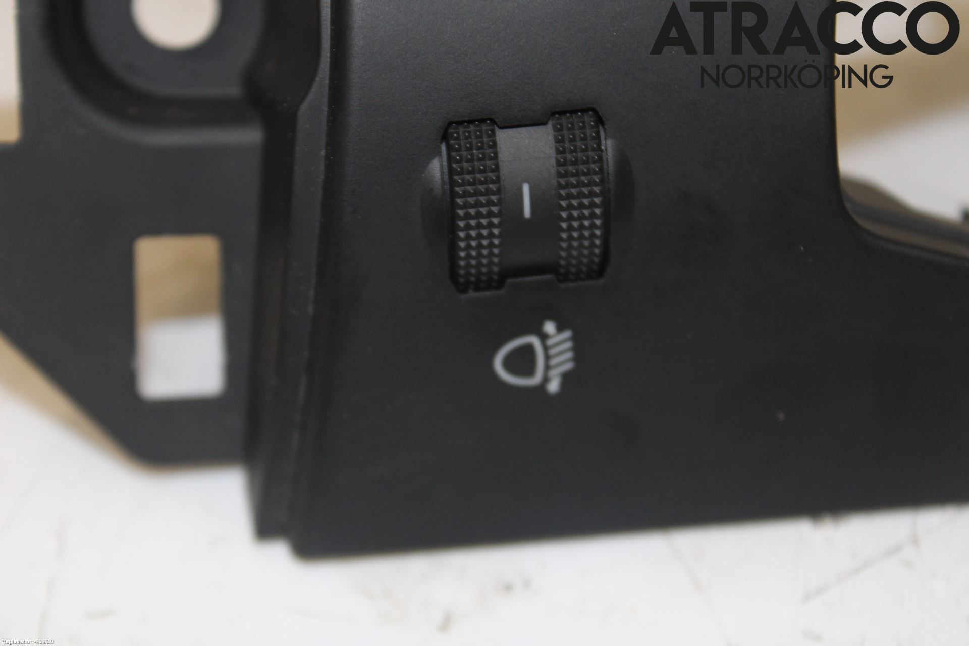 Audi A4/S4 08-11 Instrument-Radio Sarg