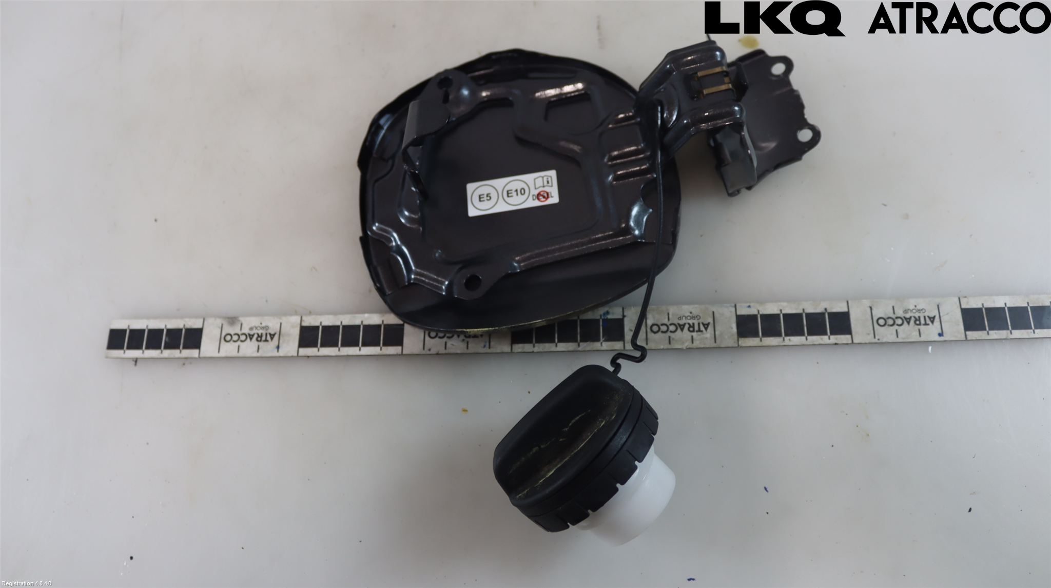 Toyota YARIS CROSS XP21 21- Tanklucka
