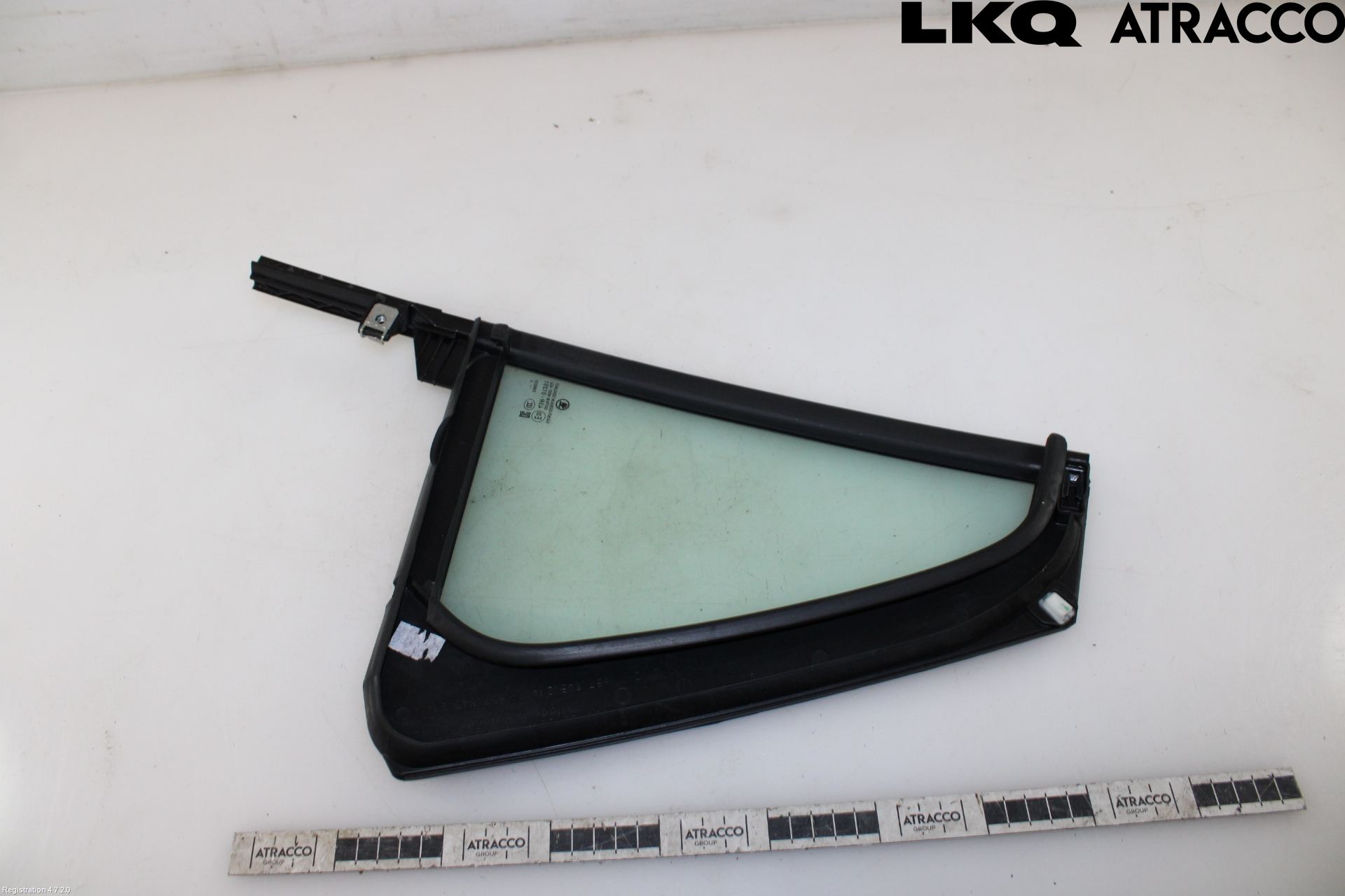 Skoda SCALA 19- Dörruta Bak Lilla Hö