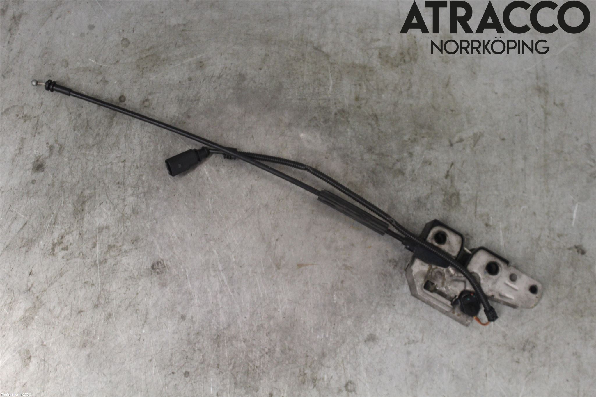 Volkswagen VW CADDY      04-10 Huvlås