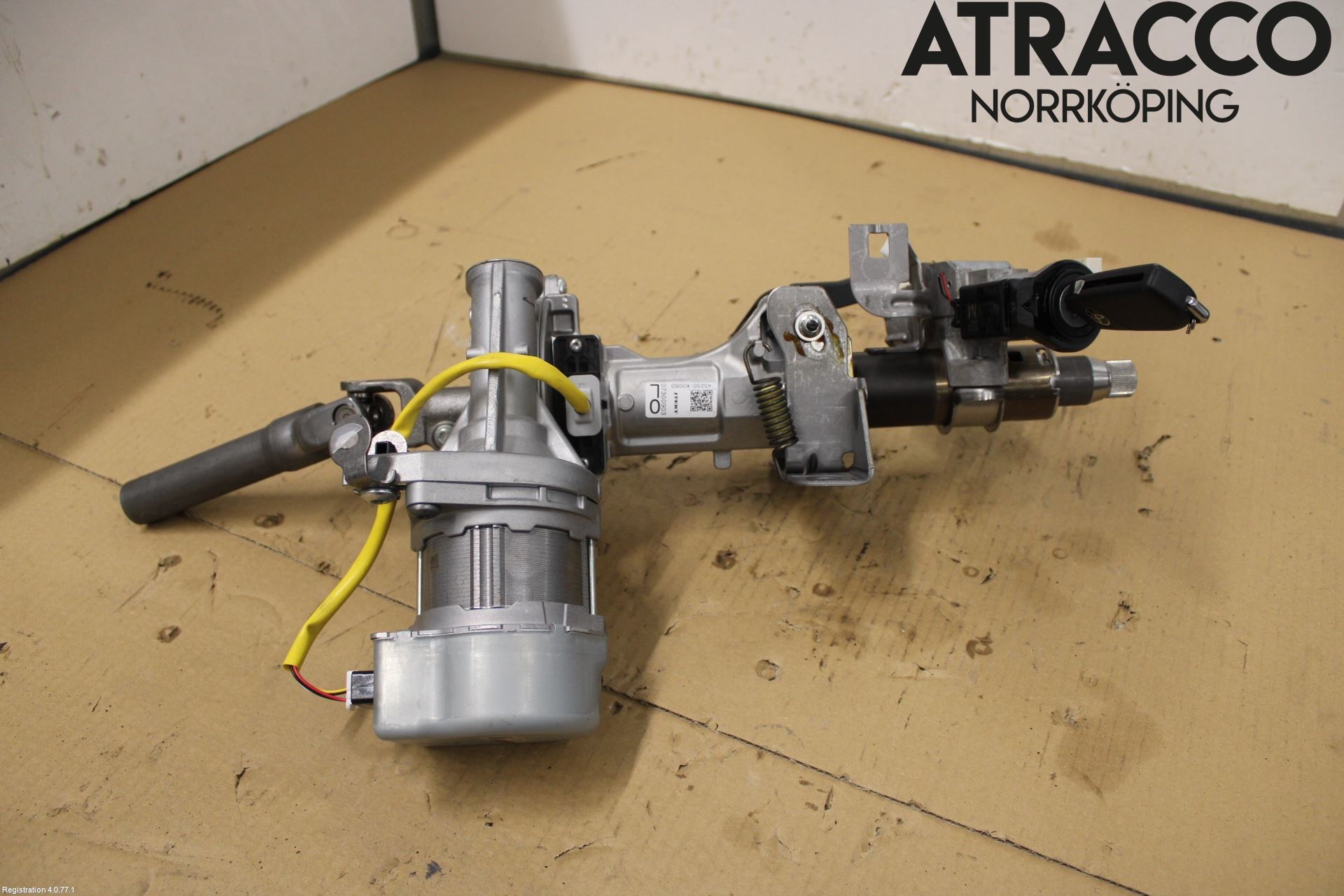 Toyota YARIS XP21 20- Rattaxelagg Med Inb Servo