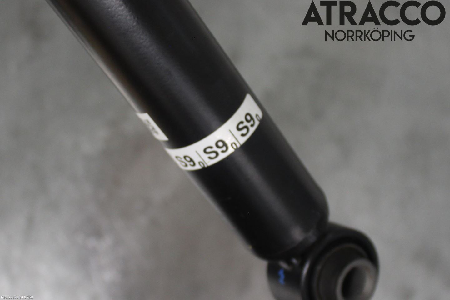 Toyota COROLLA 19- Stötdämpare Bak