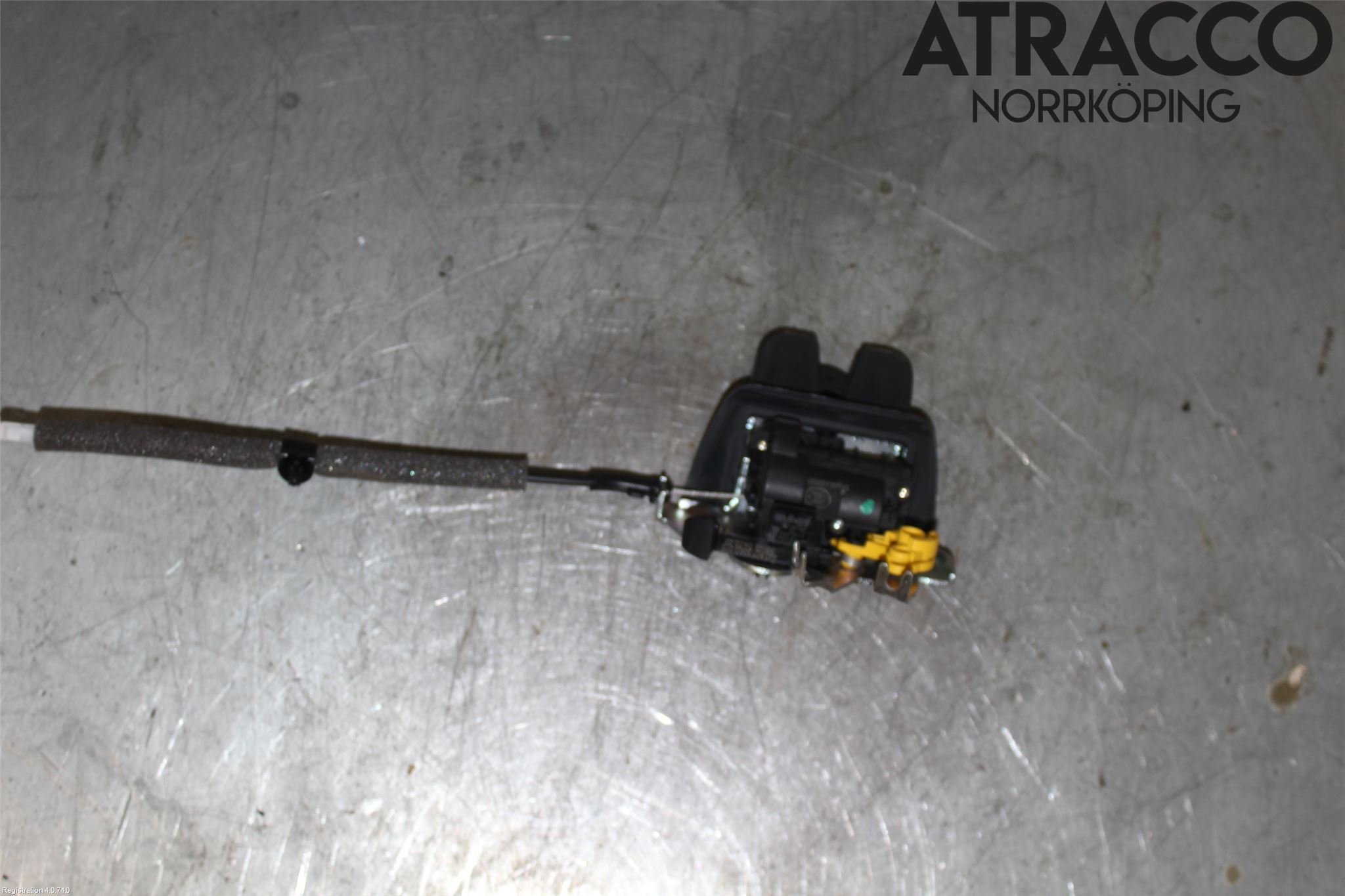 Audi A4/S4 B9 20- Låskista Baklucka