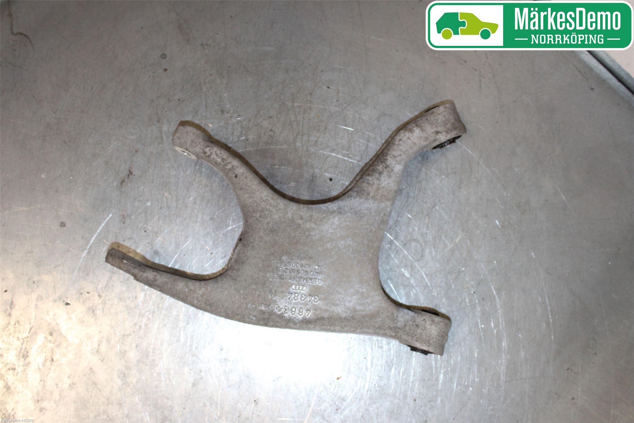 Audi A4 12-15 Bärarm Bak Höger