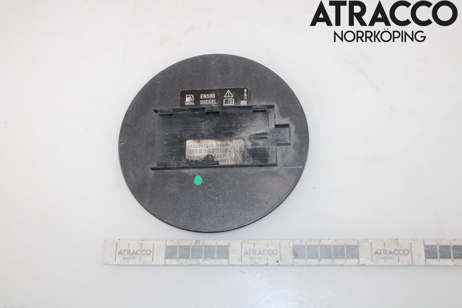 Opel INSIGNIA 09-16 Tanklucka