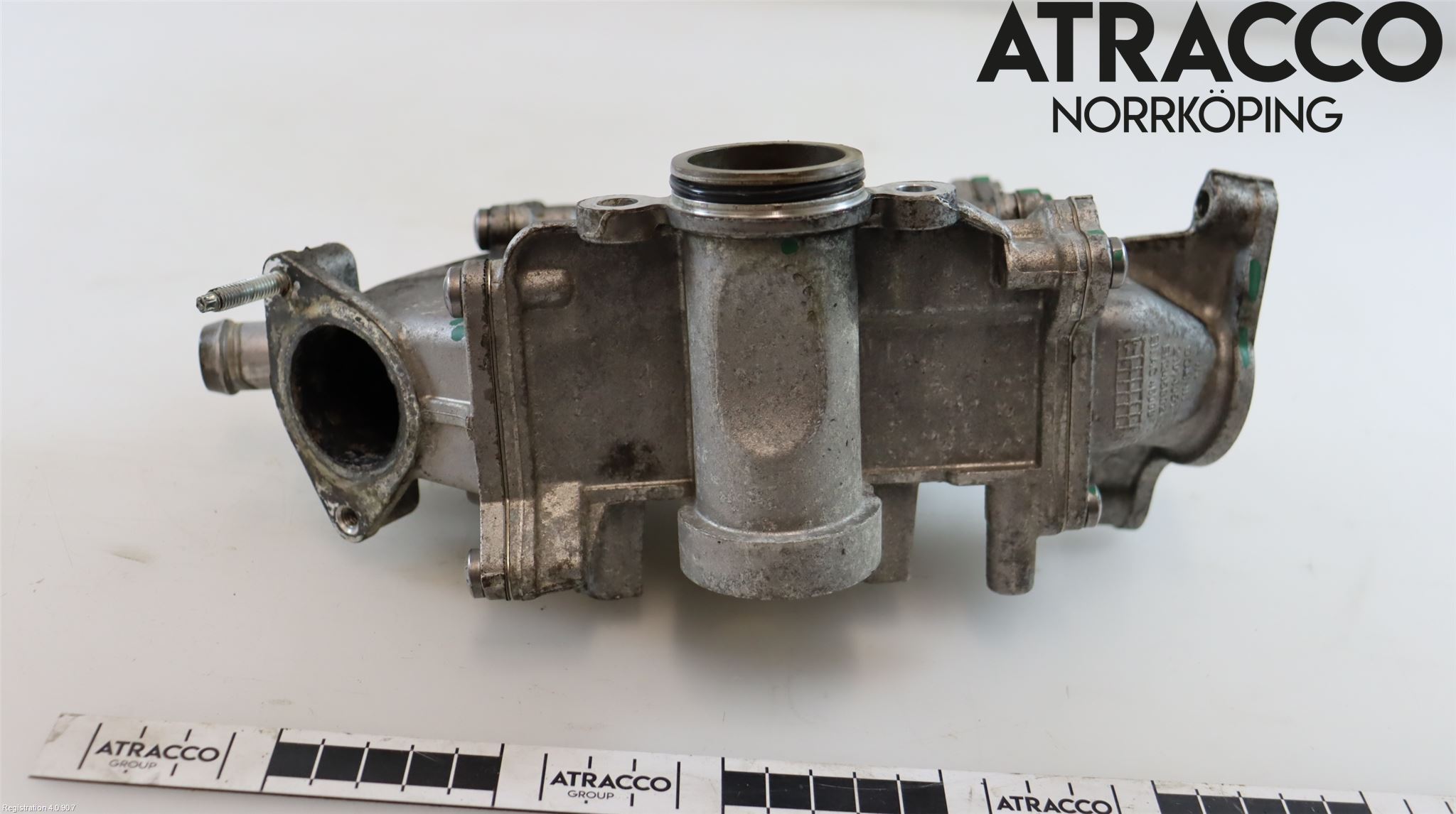 Jaguar F-PACE Avgaskylare