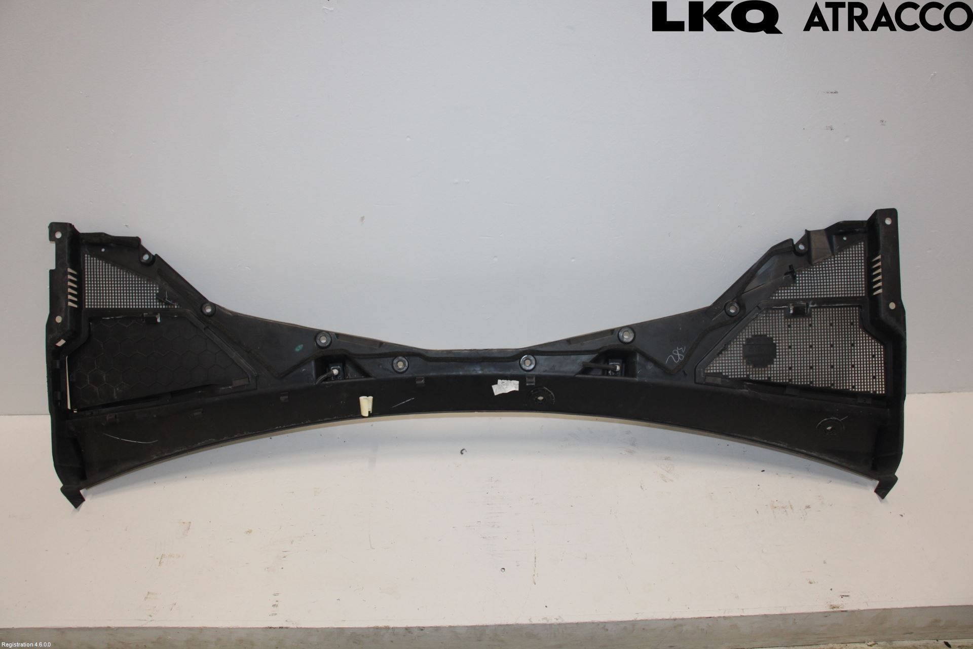 Jaguar F-PACE Torpedplåt-Torpedplast