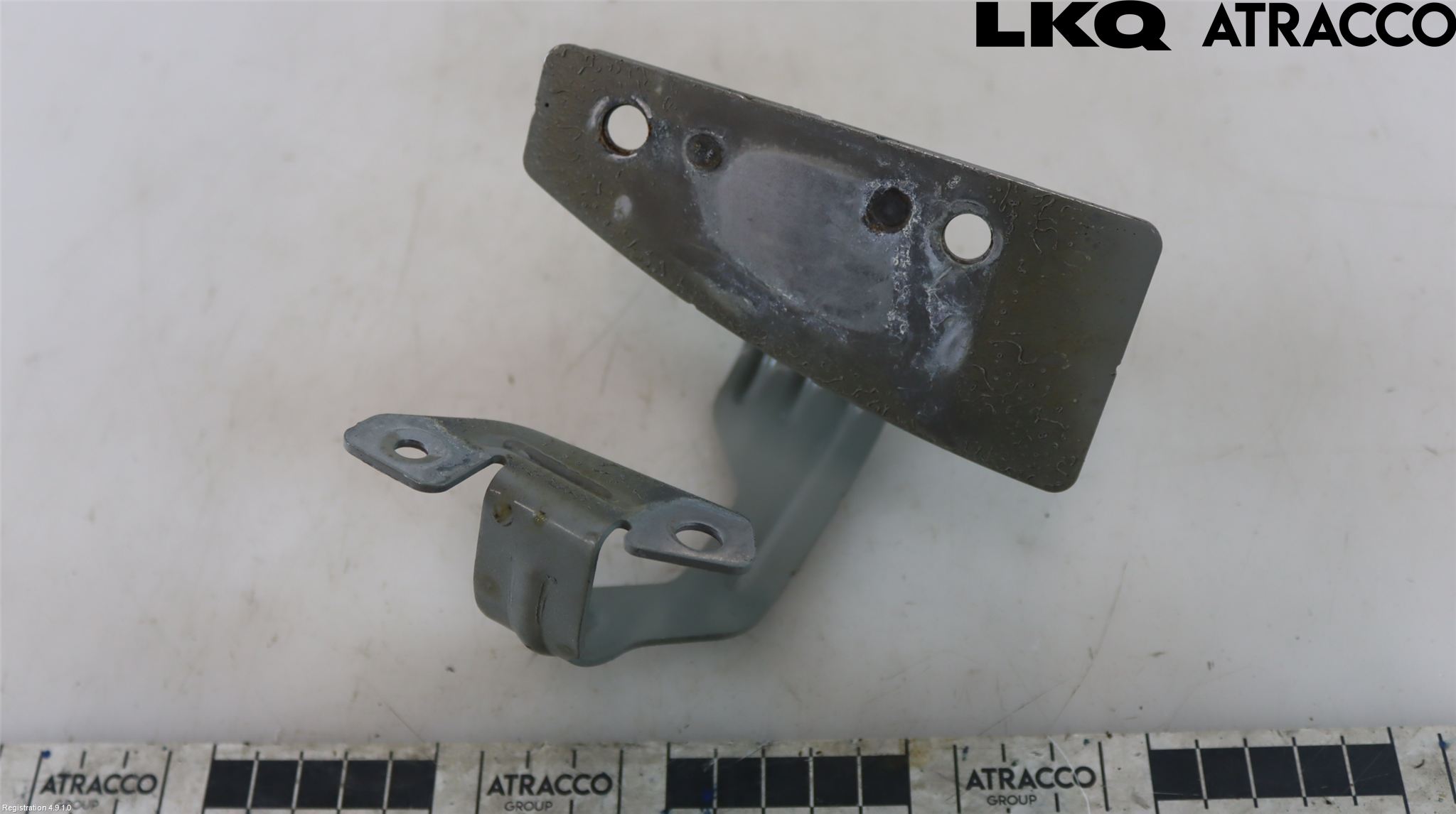 Ford MONDEO 15-22 Skärmfäste Fram Hö