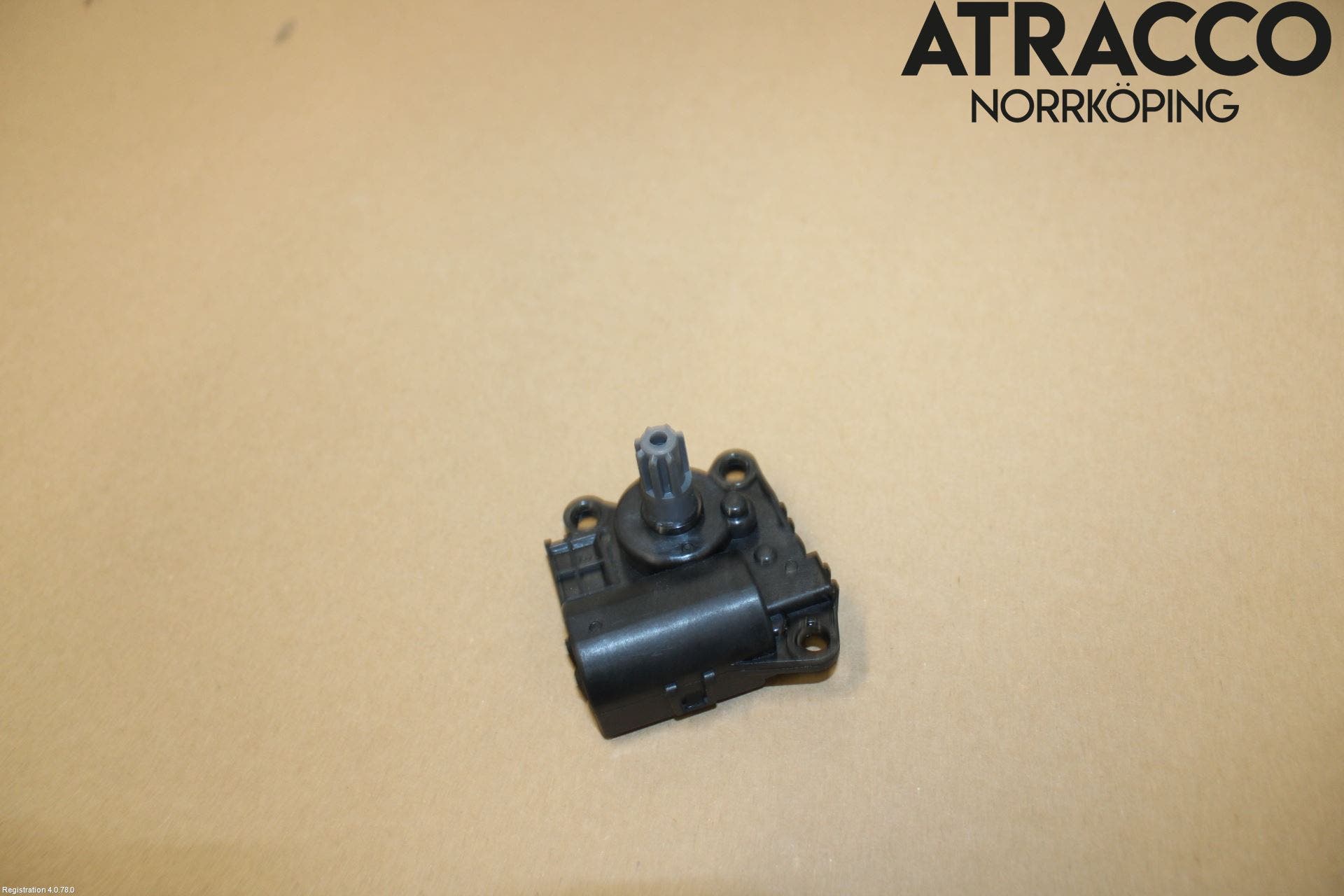 Tesla MODEL 3 17- Värme Reglermotor