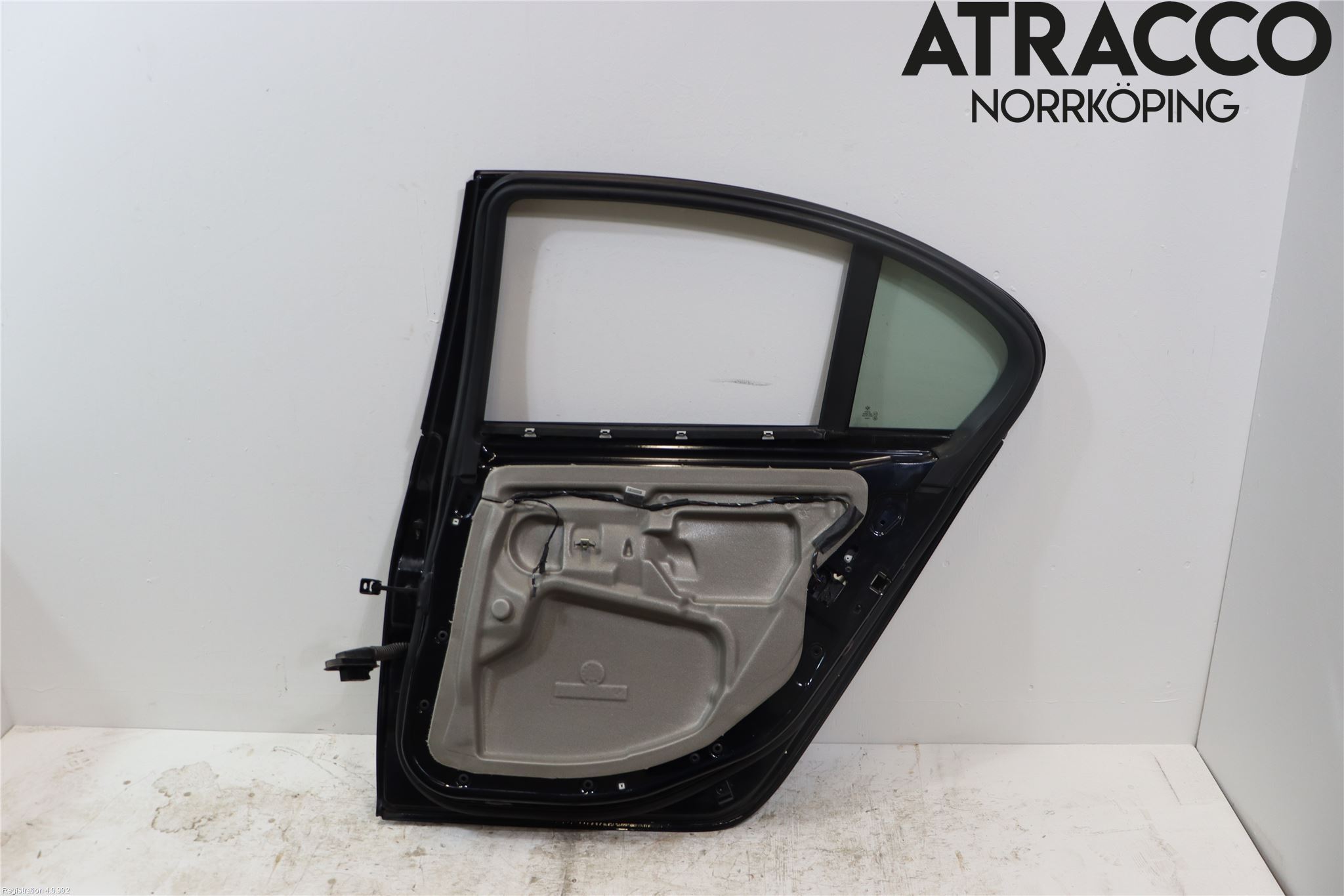 BMW 5 E60/61 Sed/Tou 02-10 Dörr Bak Höger