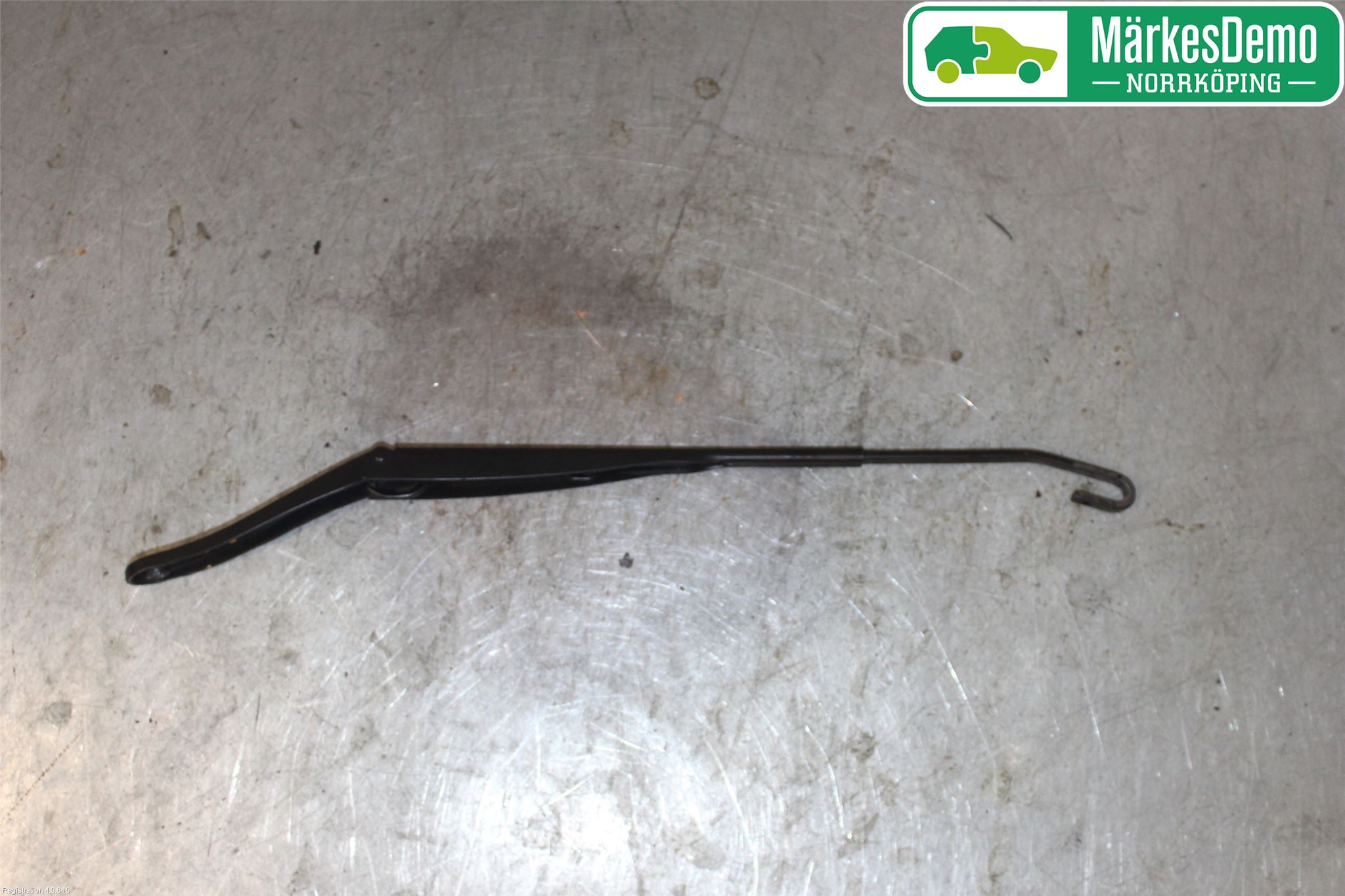 Dacia DUSTER 10-17 Torkararm Armar Vindruta