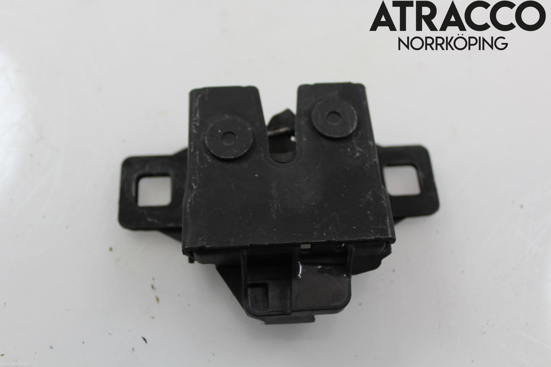 Jaguar I-PACE 18- Huvlås