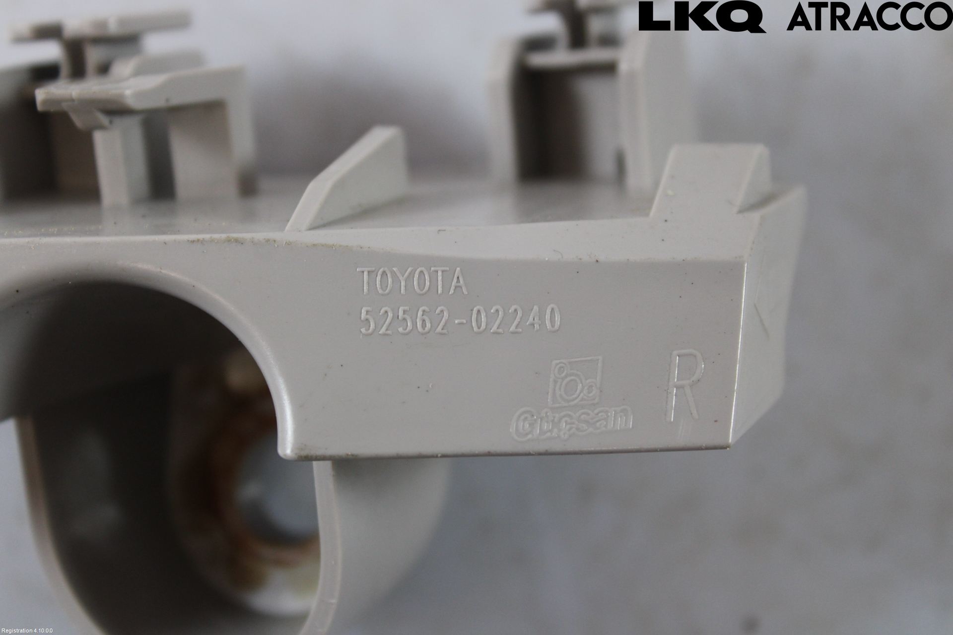 Toyota AURIS 13-19 Stötfångarfäste Bak Hö
