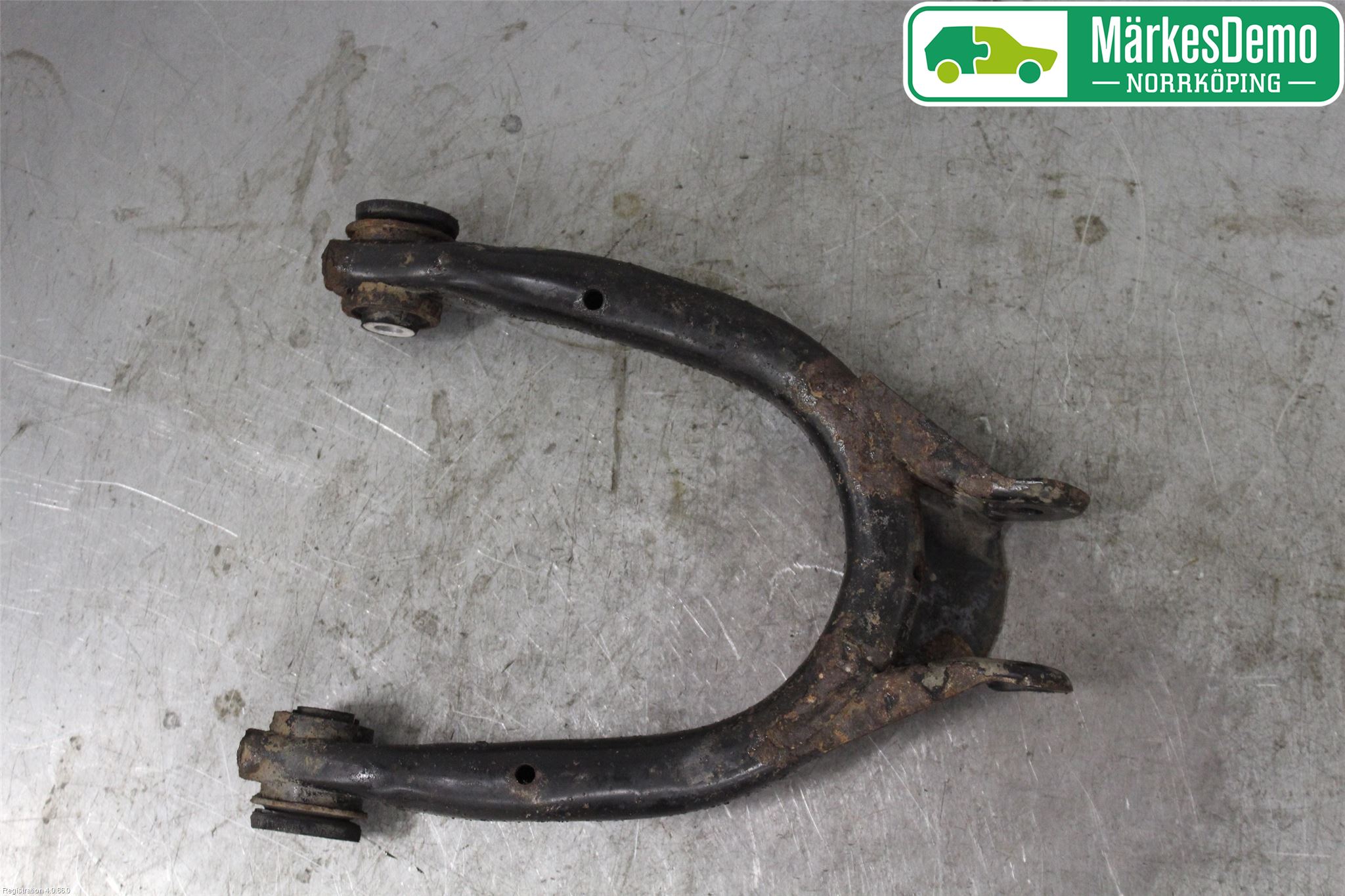 Audi A6/S6     97-05 Bärarm Bak Övre Vänster