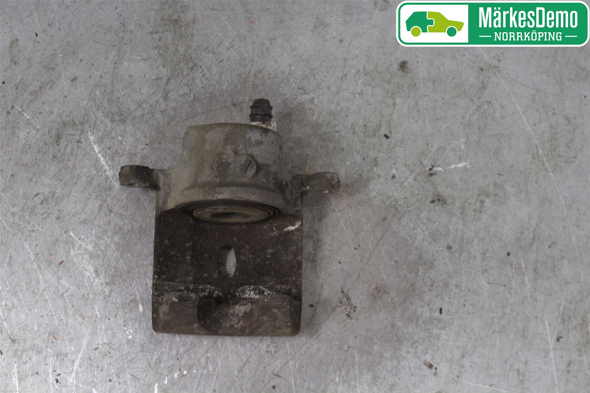 Toyota PRIUS NWH20 04-08 Bromsok Fram Höger