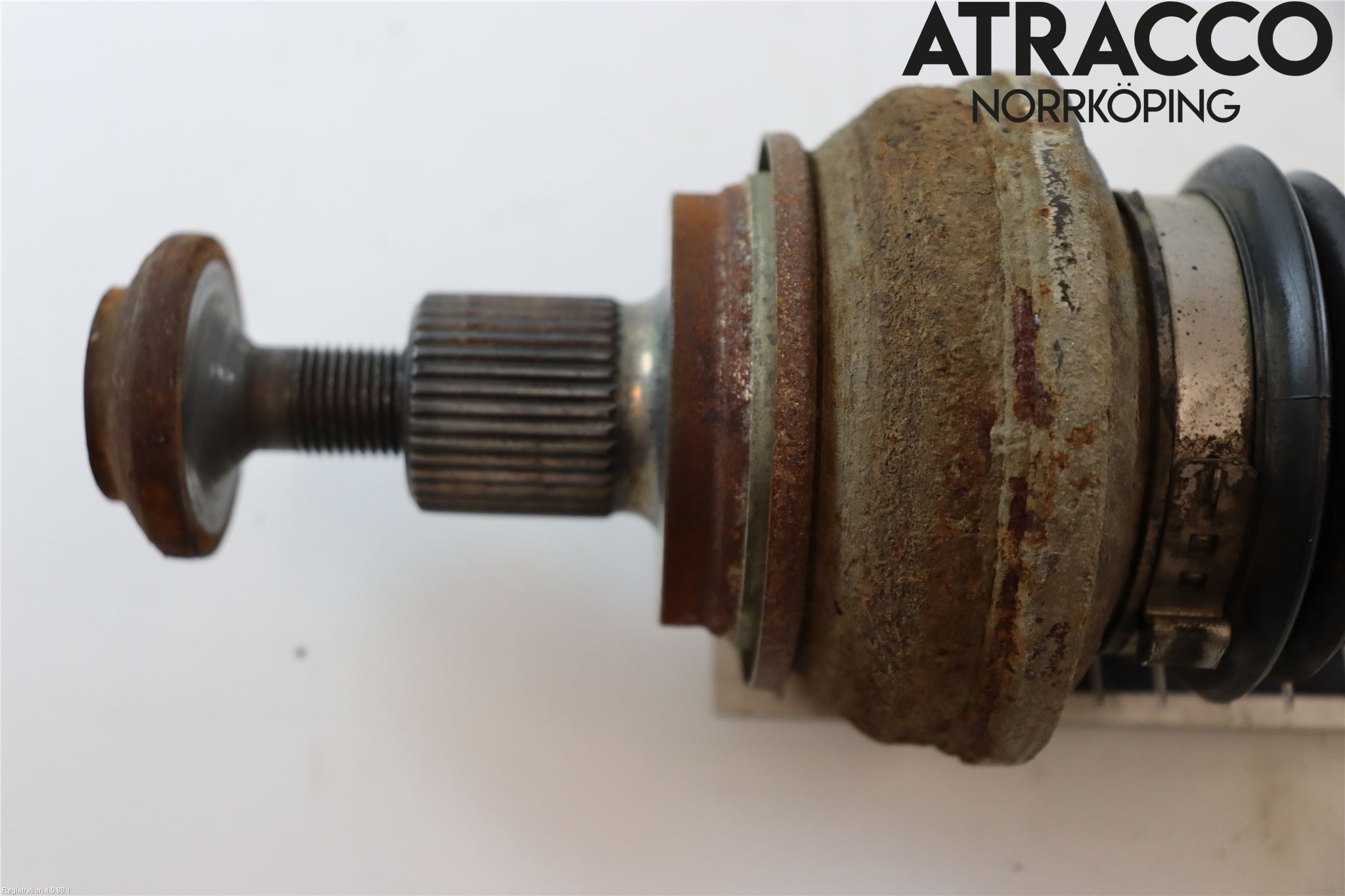 Audi A4/S4 B9 20- Drivaxel Bak Höger