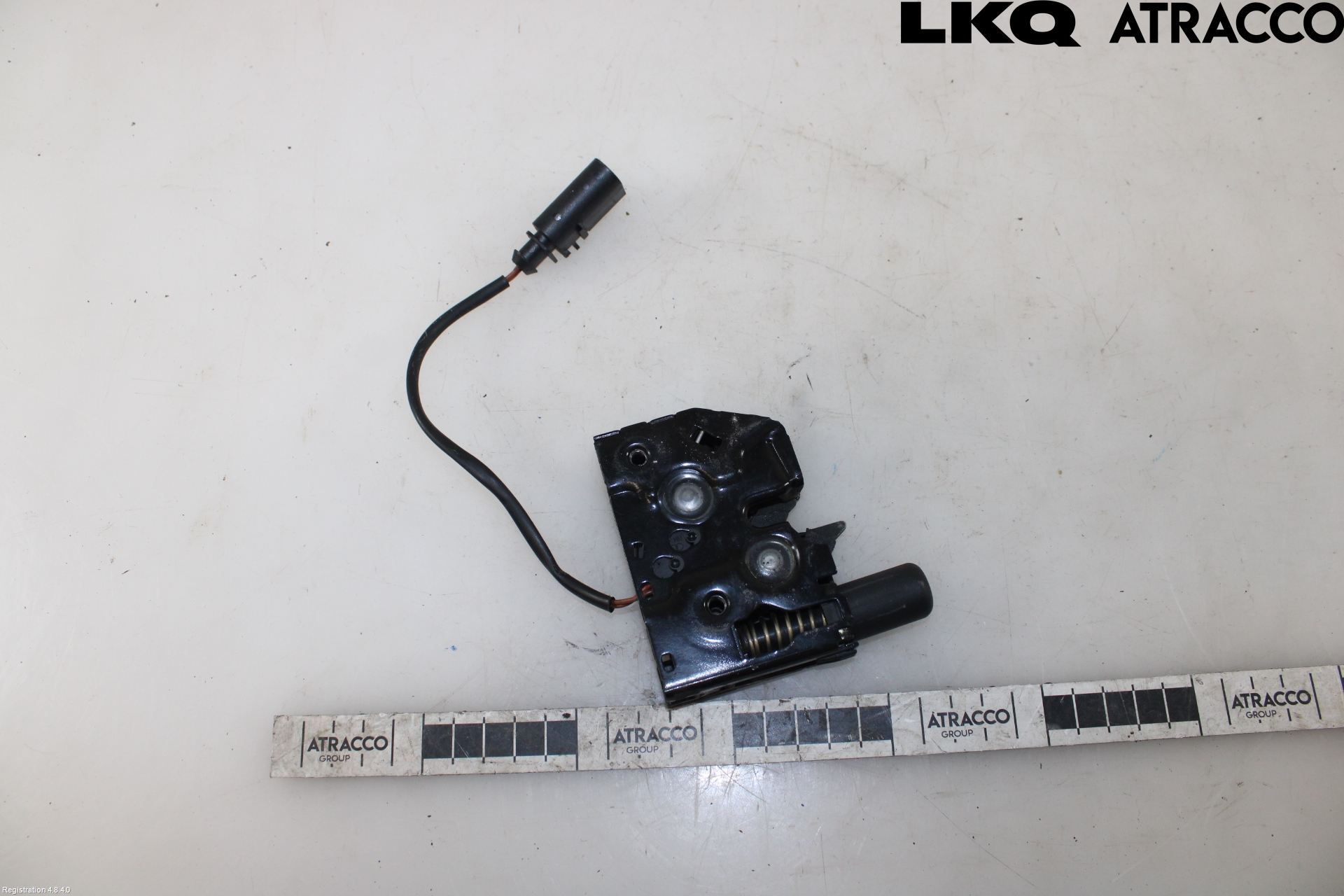 Audi A6 ALLROAD 12-18 Huvlås