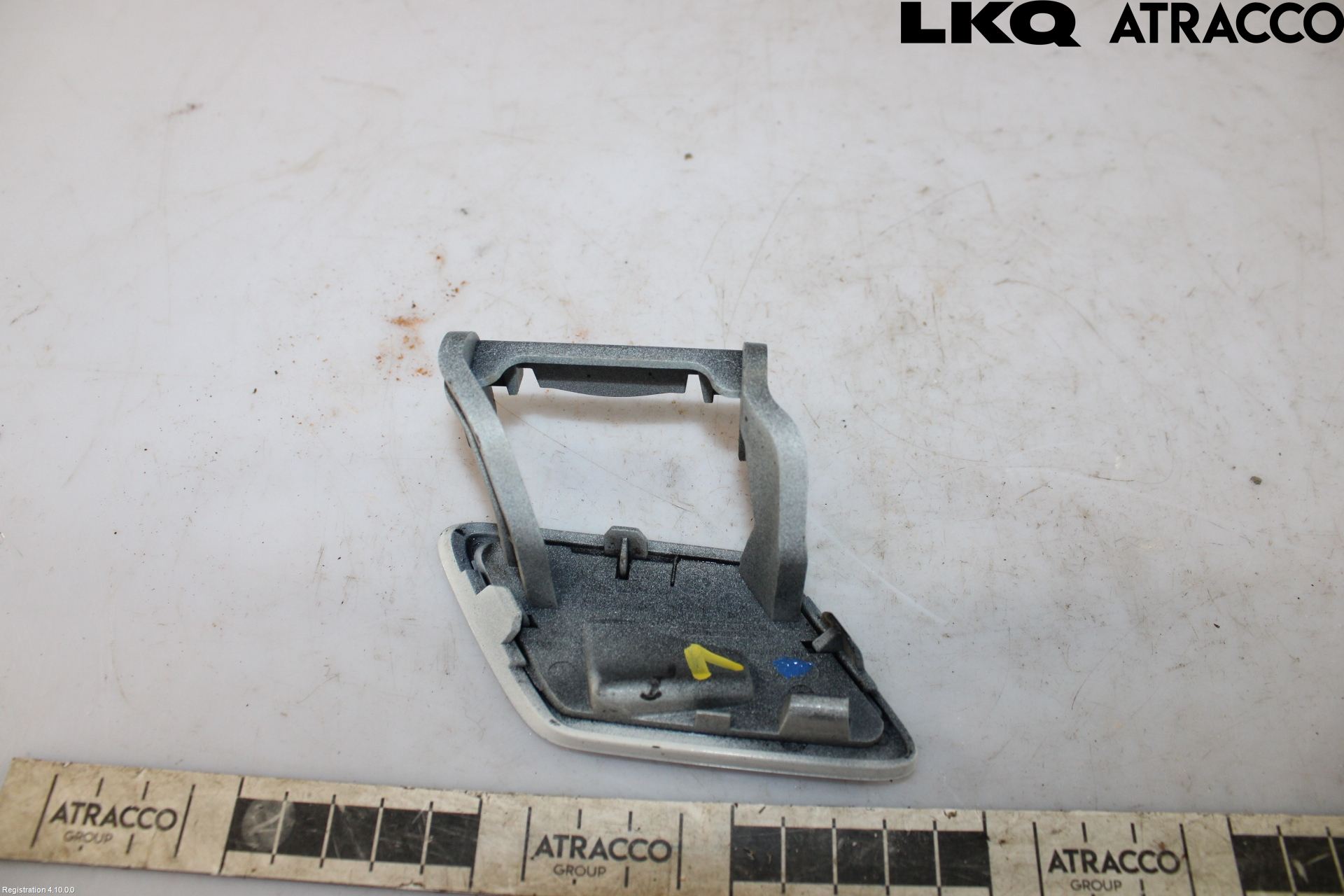 Audi A4/S4 B9 16-19 Spolarmunstycke Strålkastare