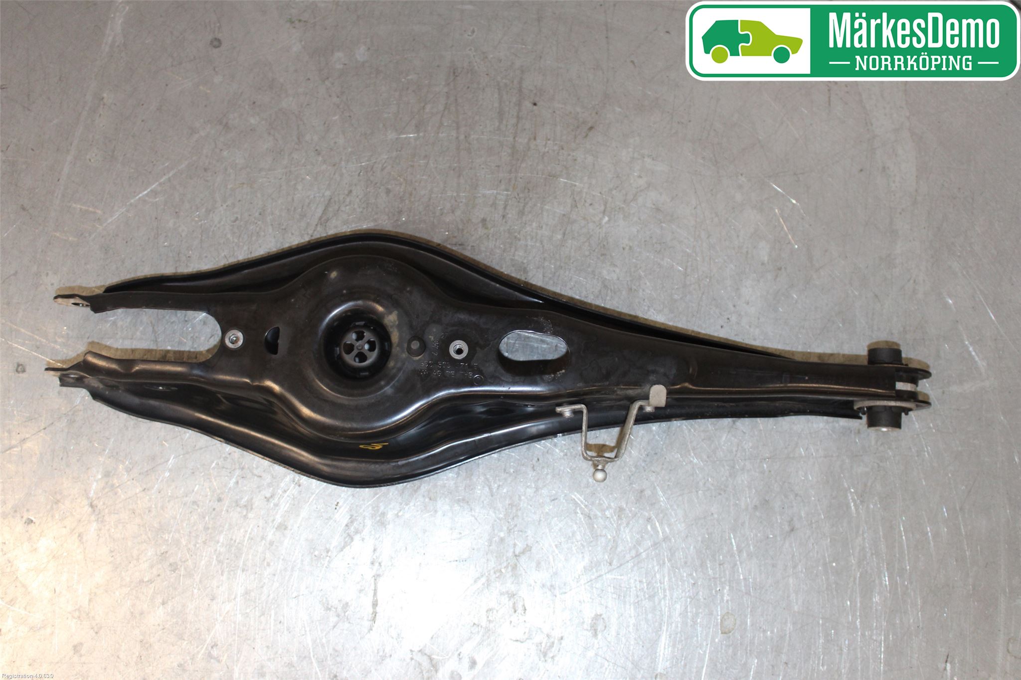 Volkswagen VW TIGUAN 16-24 Bärarm Bak Höger