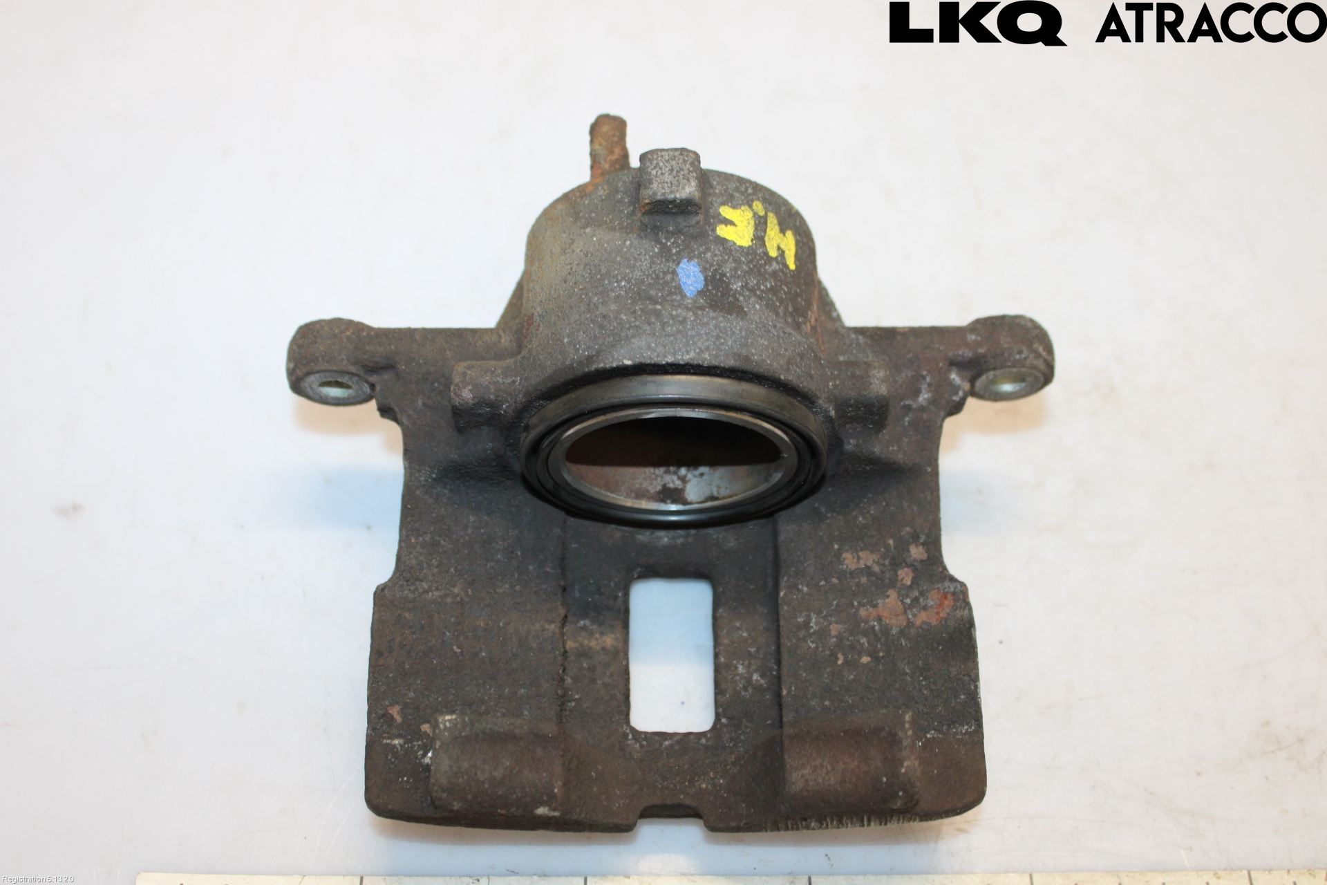 Nissan ALMERA    00-06 Bromsok Fram Höger
