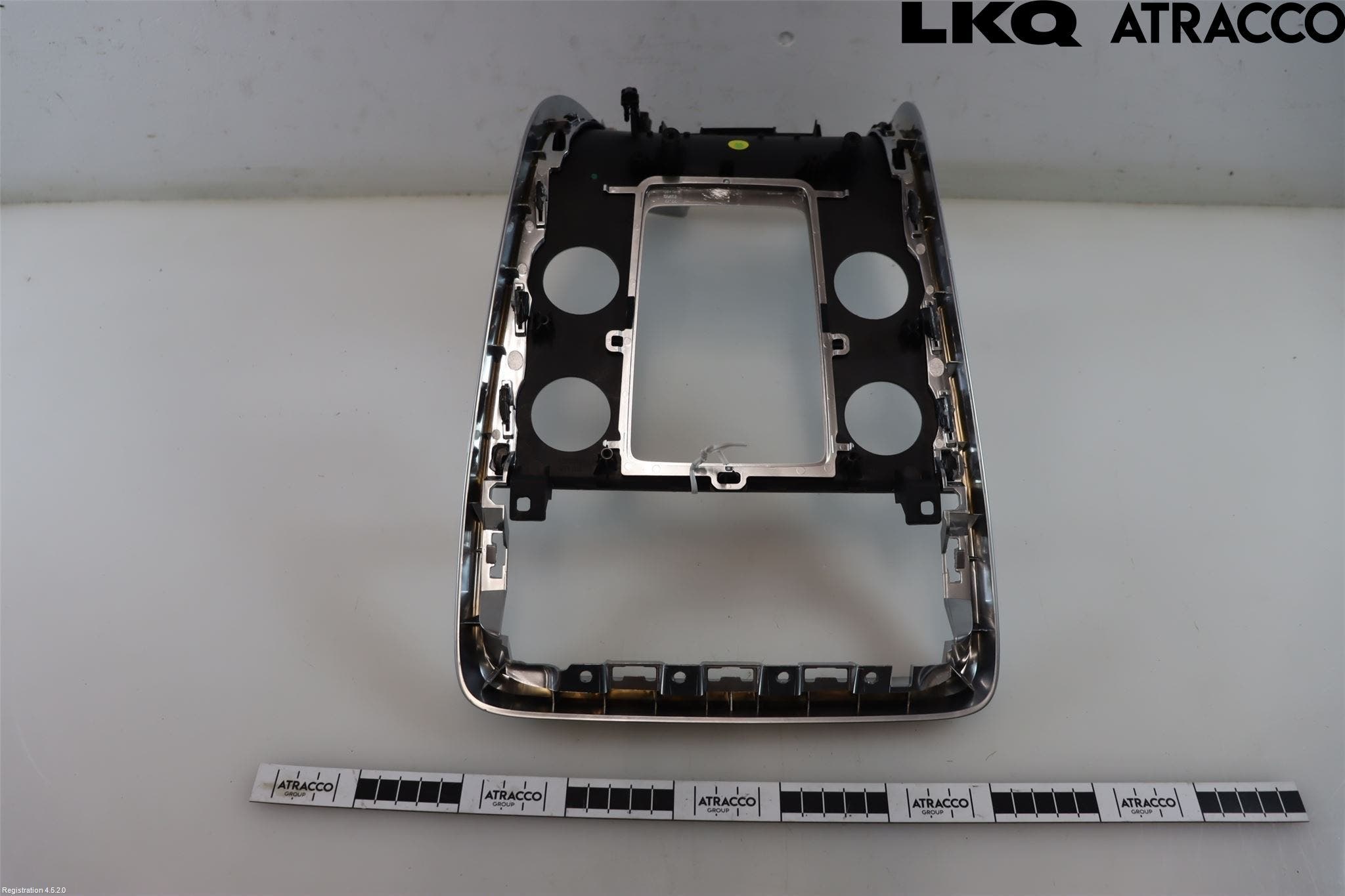 Volvo S60 05-10 Instrument-Radio Sarg