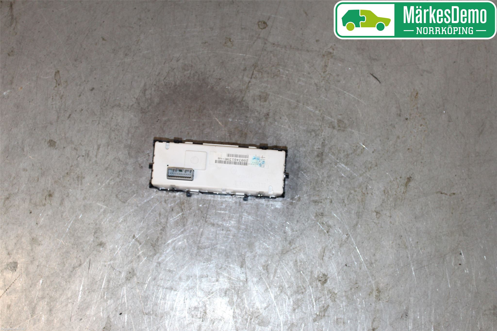Renault CLIO III  09-12 Kontrolldisplay