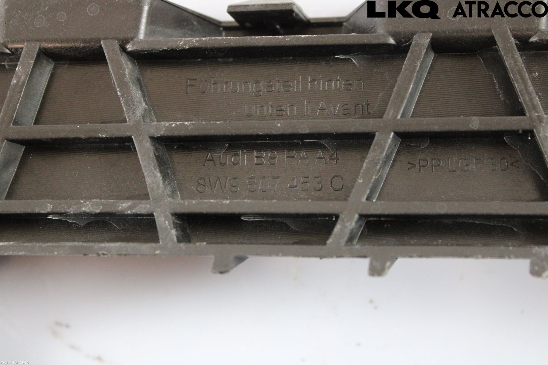 Audi A4/S4 B9 20- Stötfångarfäste Bak Vä