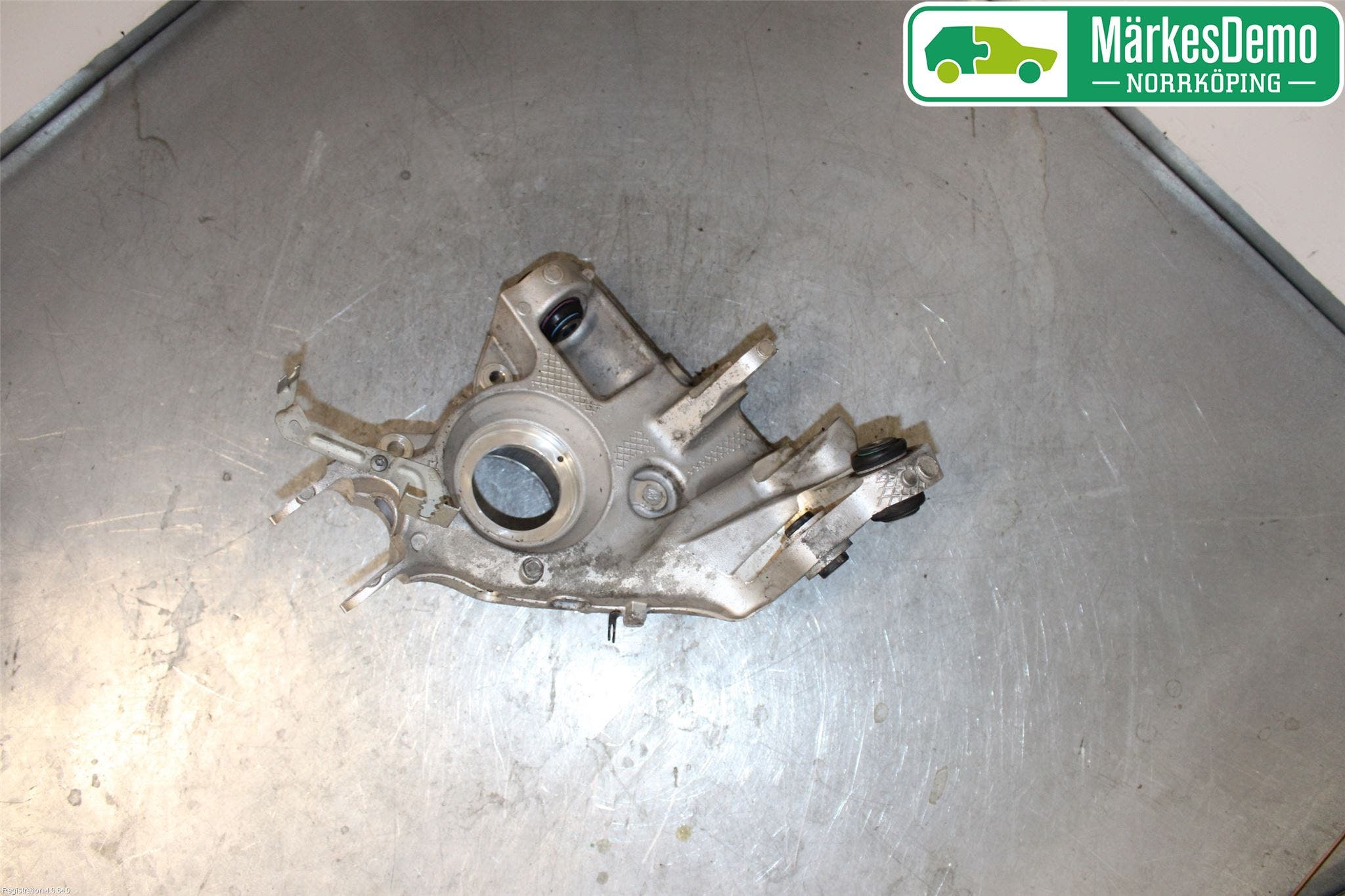 Jaguar I-PACE 18- Hjullagerhus Bak Hö