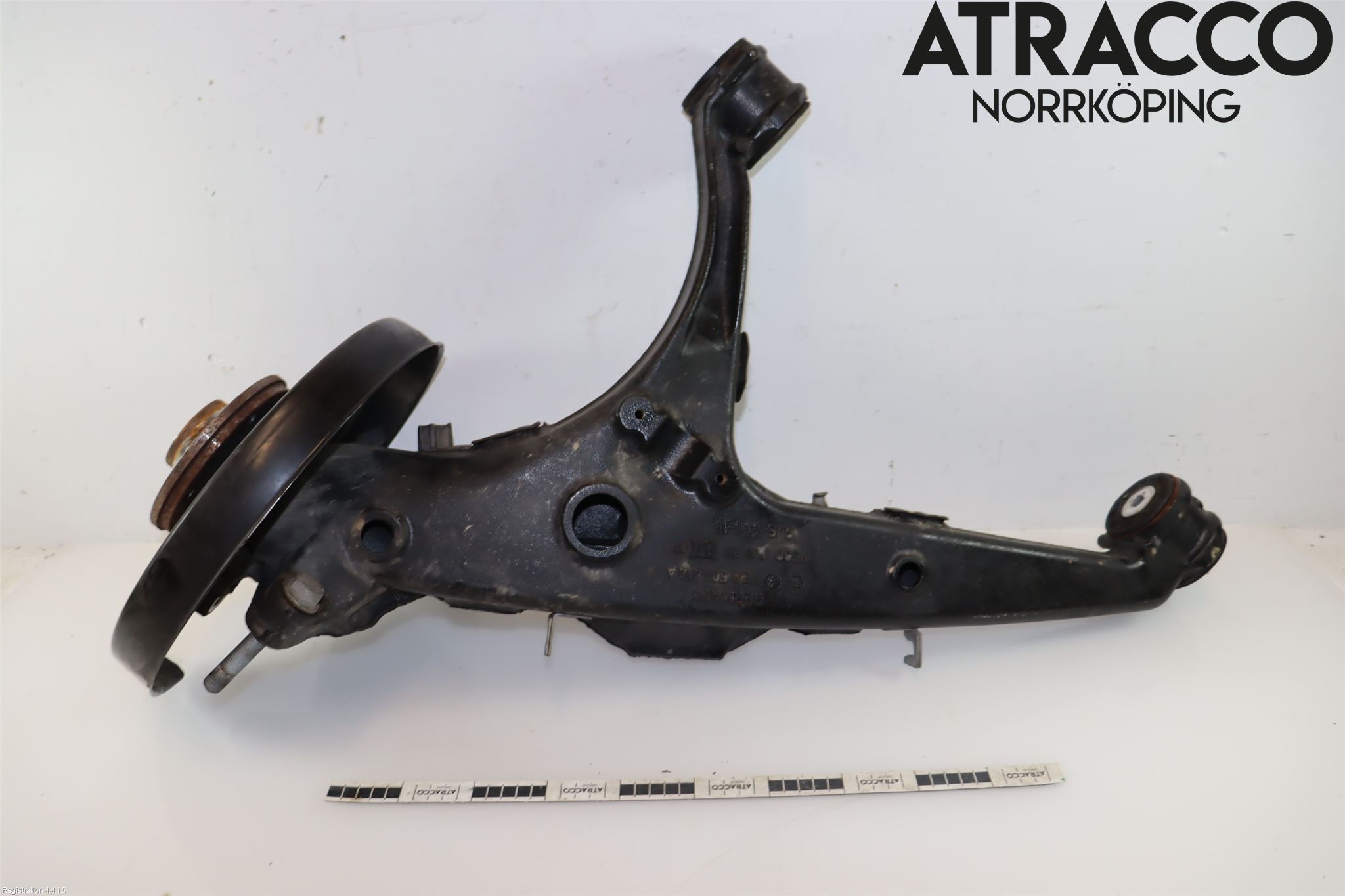 Volkswagen VW TRANSP/CARAVELLE (T6) 16-22 Bärarm Bak Höger