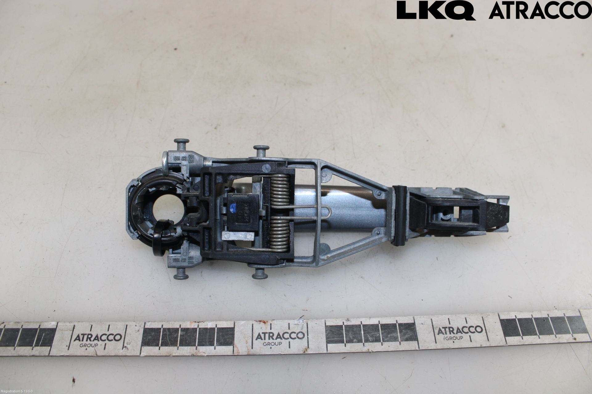Volkswagen VW GOLF V 04-09 Dörrhandtag Yttre Vä