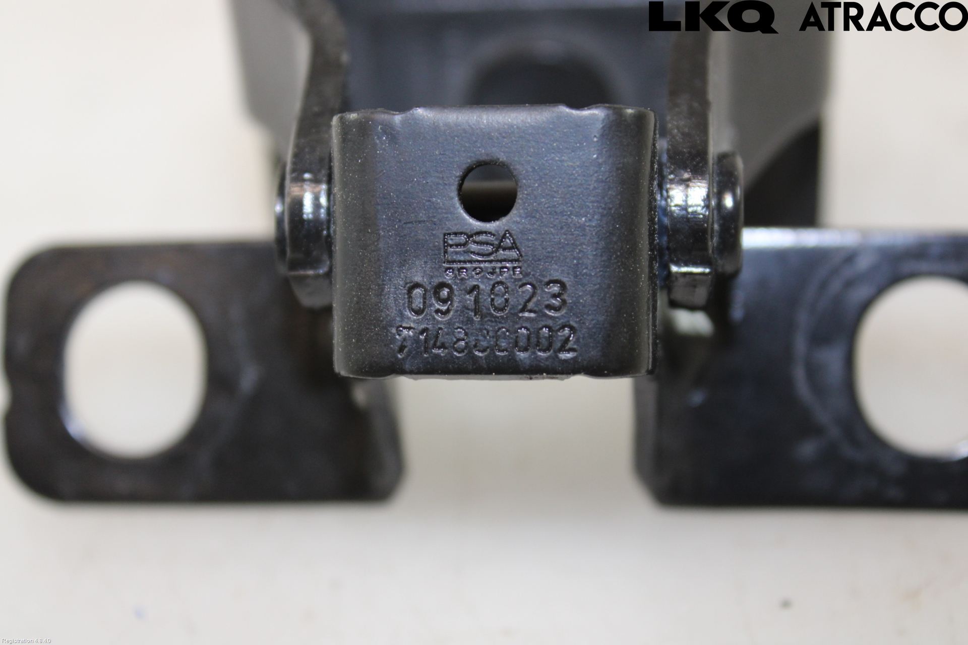 Opel ASTRA L 22- Bakluckegångjärn Hö