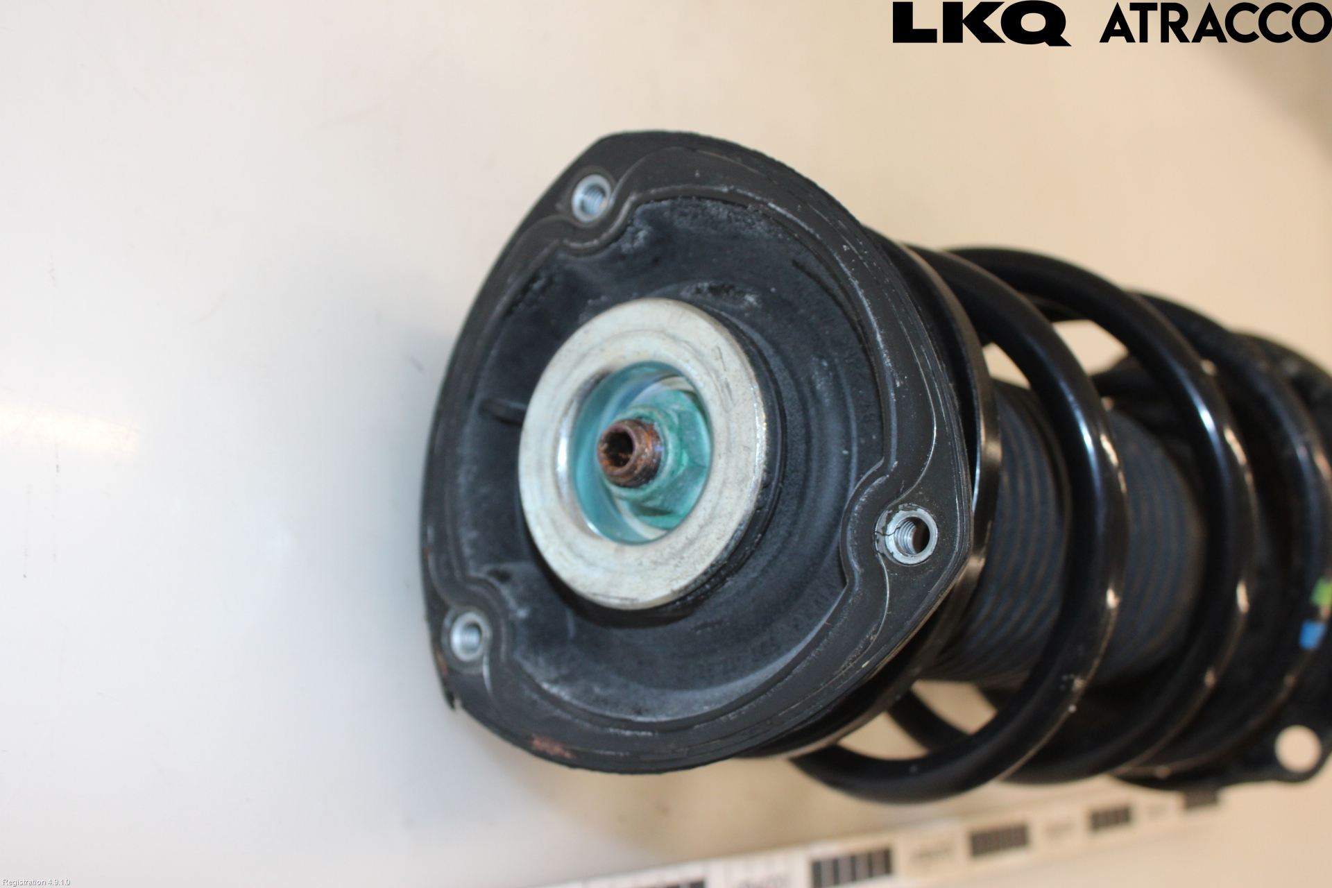 Volkswagen VW GOLF SPORTSVAN 15-20 Fjäderben Fram Vänster