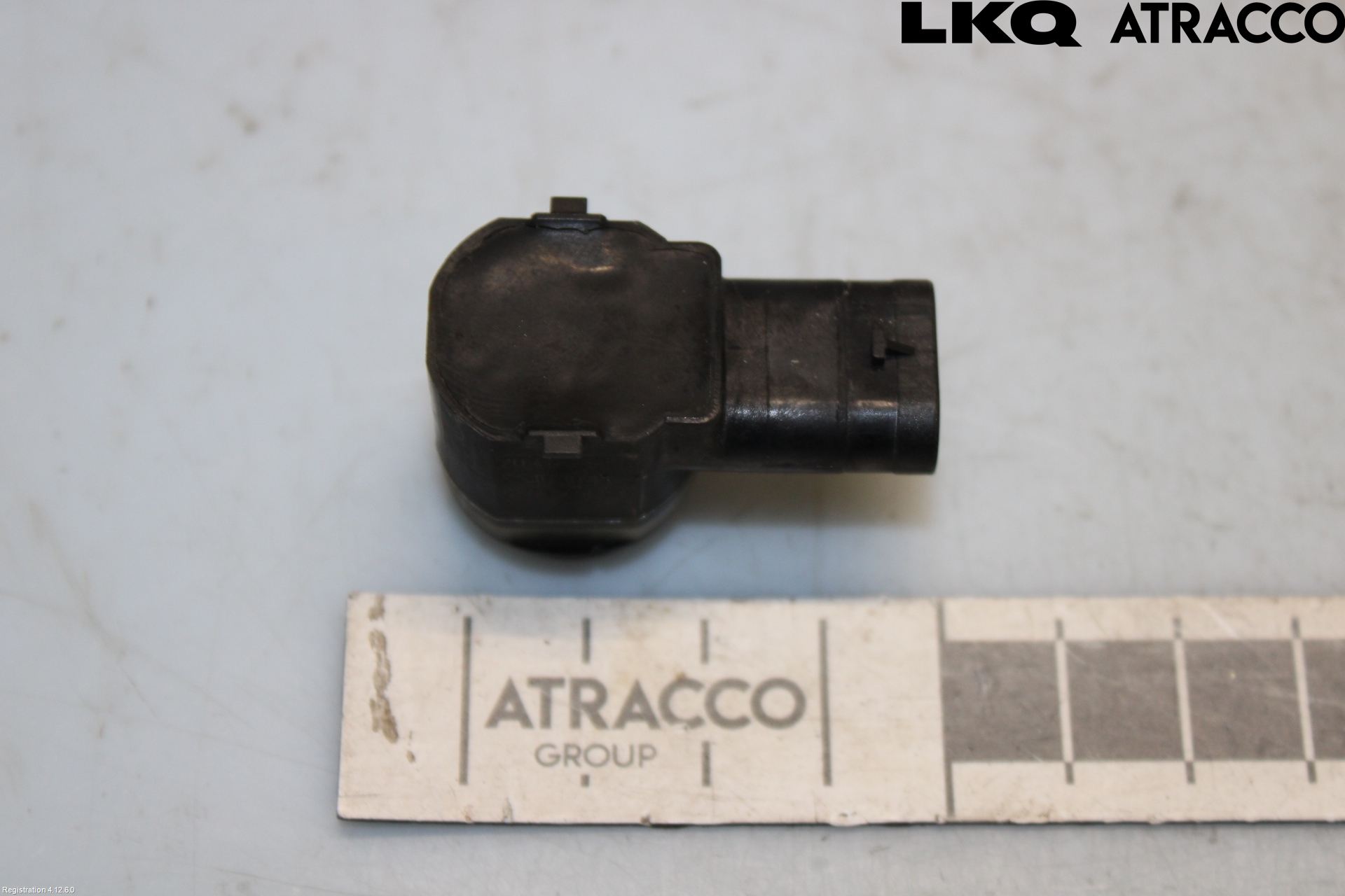 Volkswagen VW PASSAT 11-14 Parkeringshjälp Frontsensor