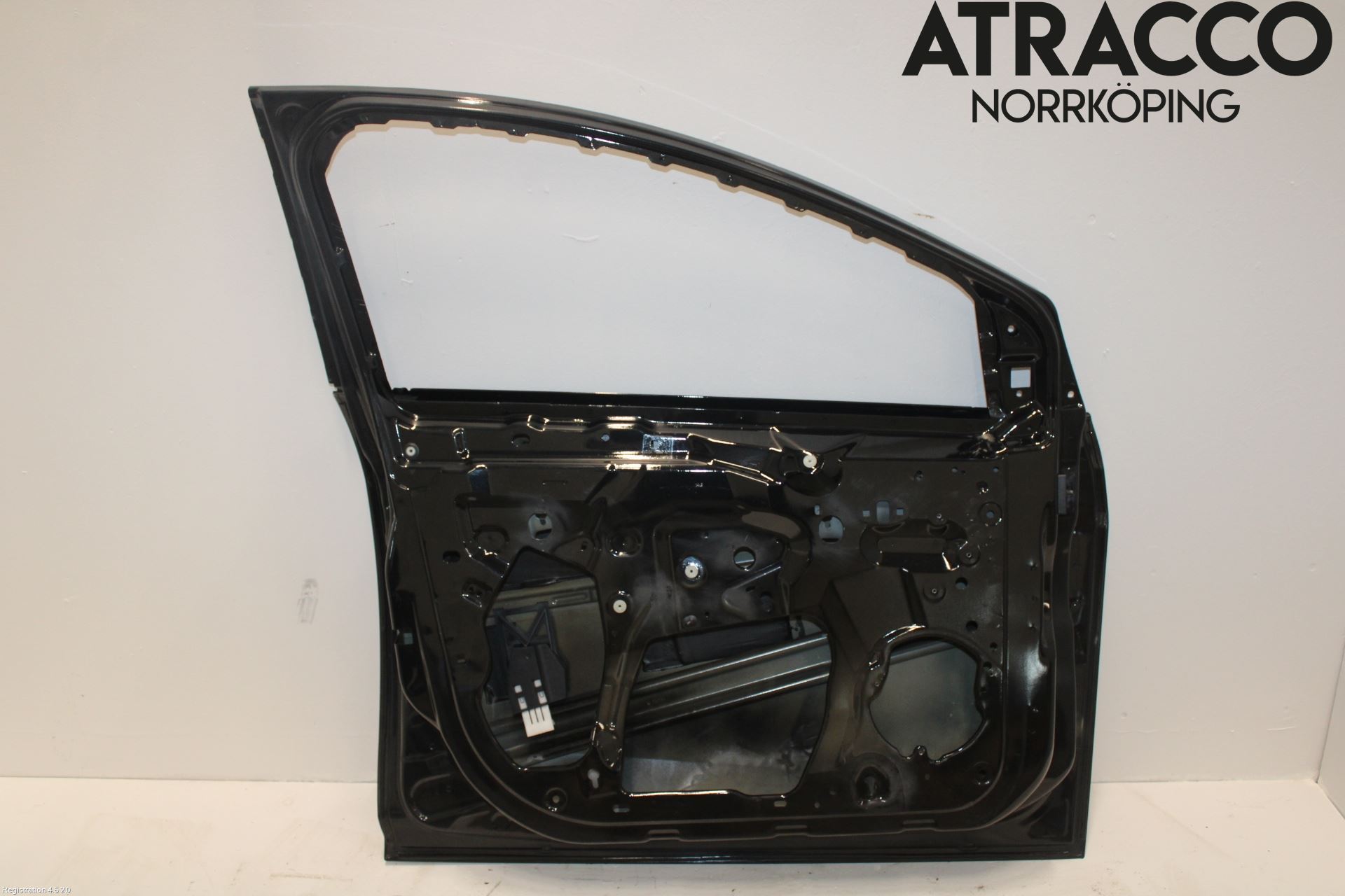 Ford FOCUS 15-18 Dörr Fram Vänster