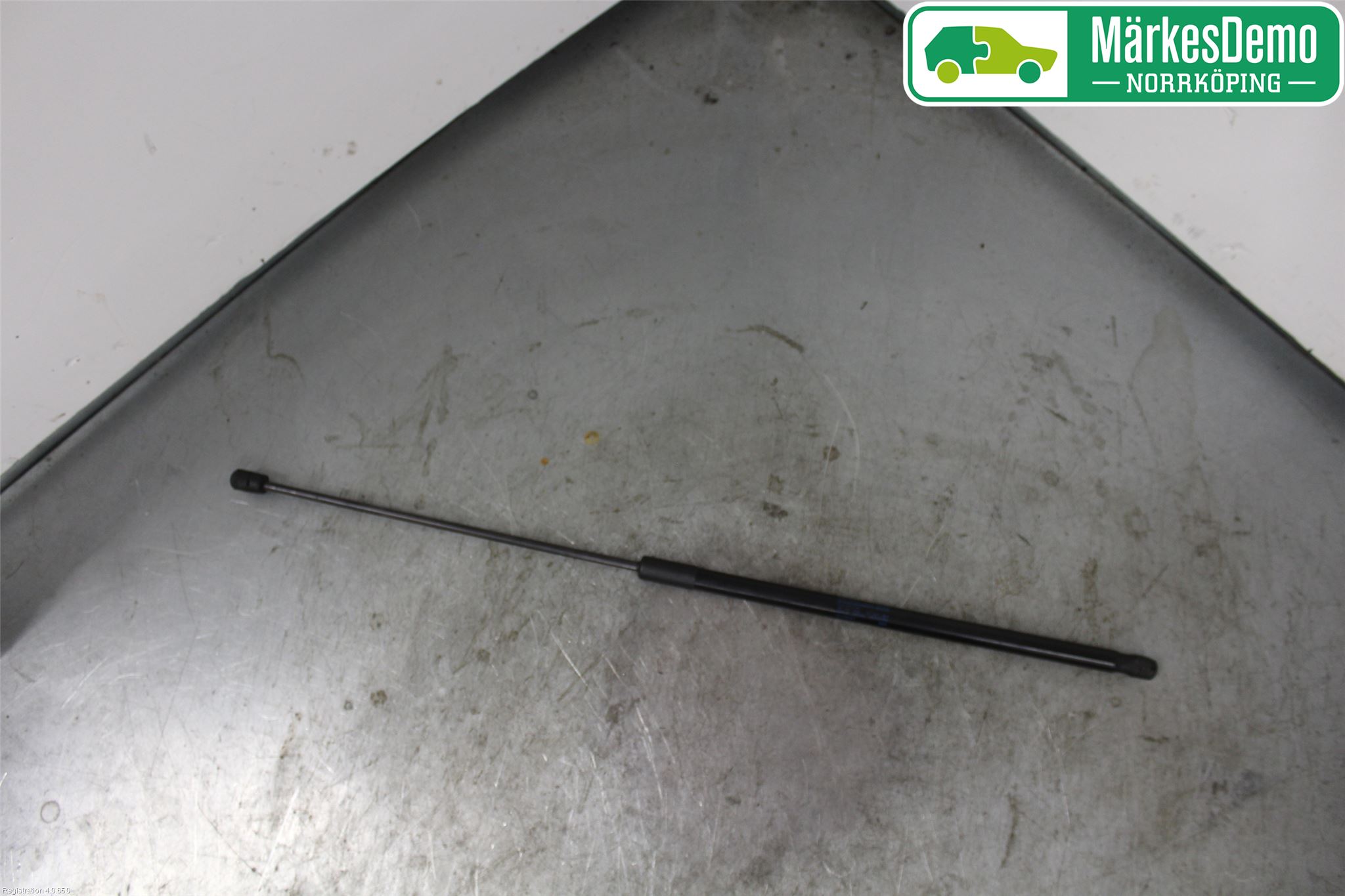 Audi Q7/SQ7 Gasfjäder Motorhuv