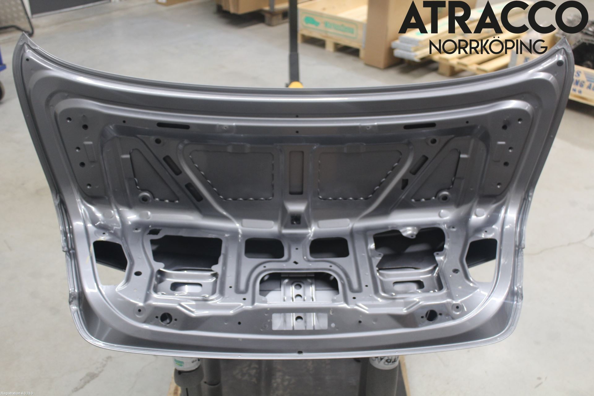 BMW 5 F10/F11/F18 09-17 Baklucka (Ej Med Ruta)