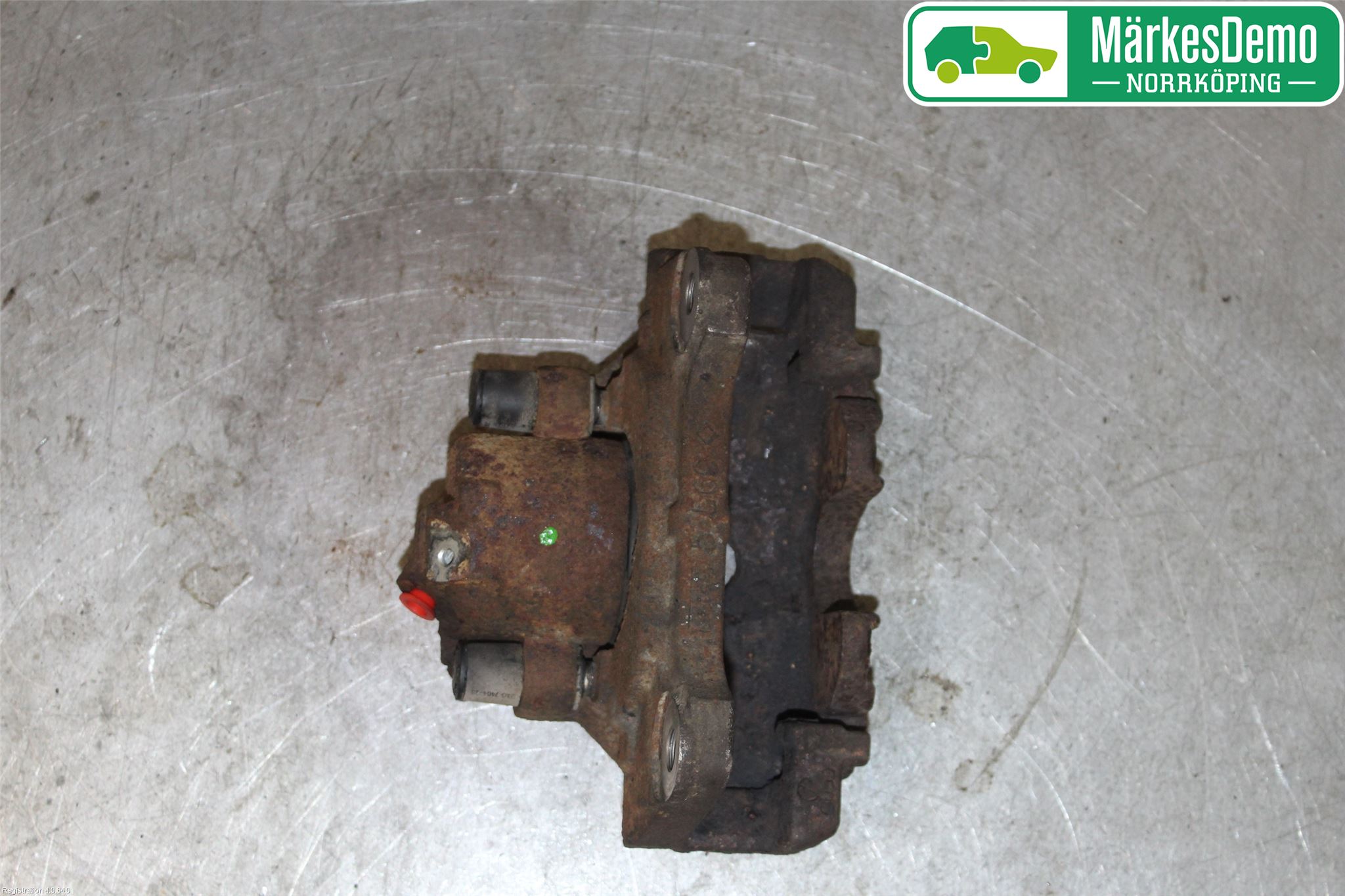 Audi A6/S6     05-11 Bromsok Fram Höger