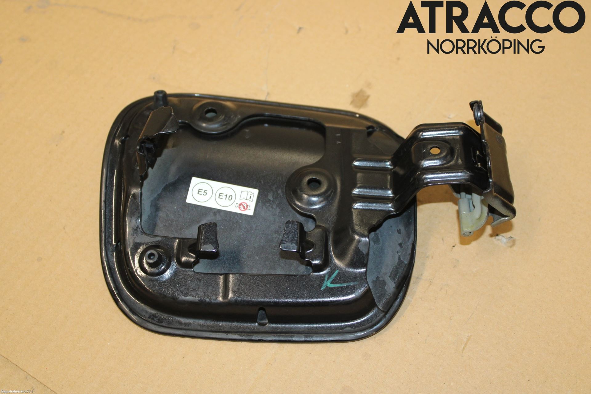 Toyota C-HR 16-23 Tanklucka