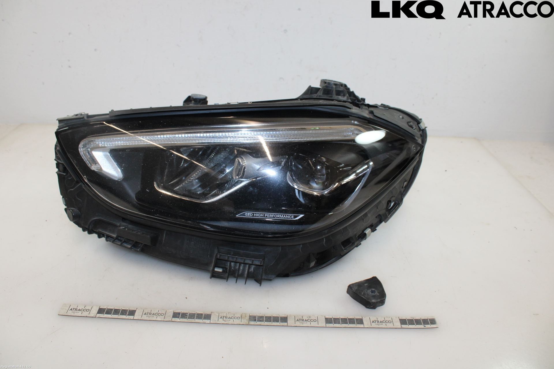 Mercedes-Benz MB C-KLASS (W206) 21- Strålkastare Vänster