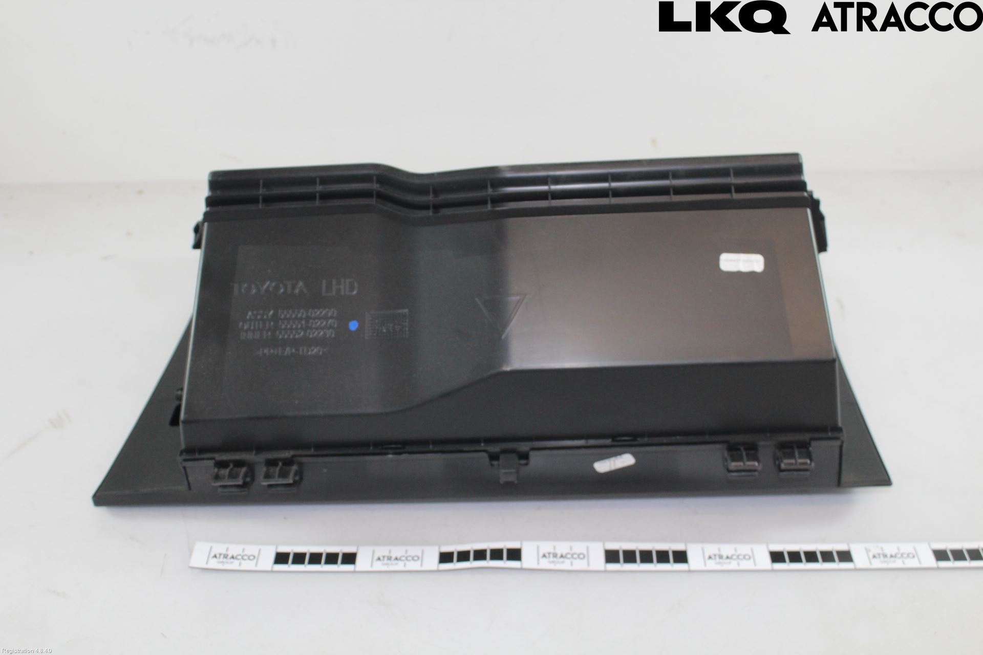 Toyota AURIS 13-19 Handskfack