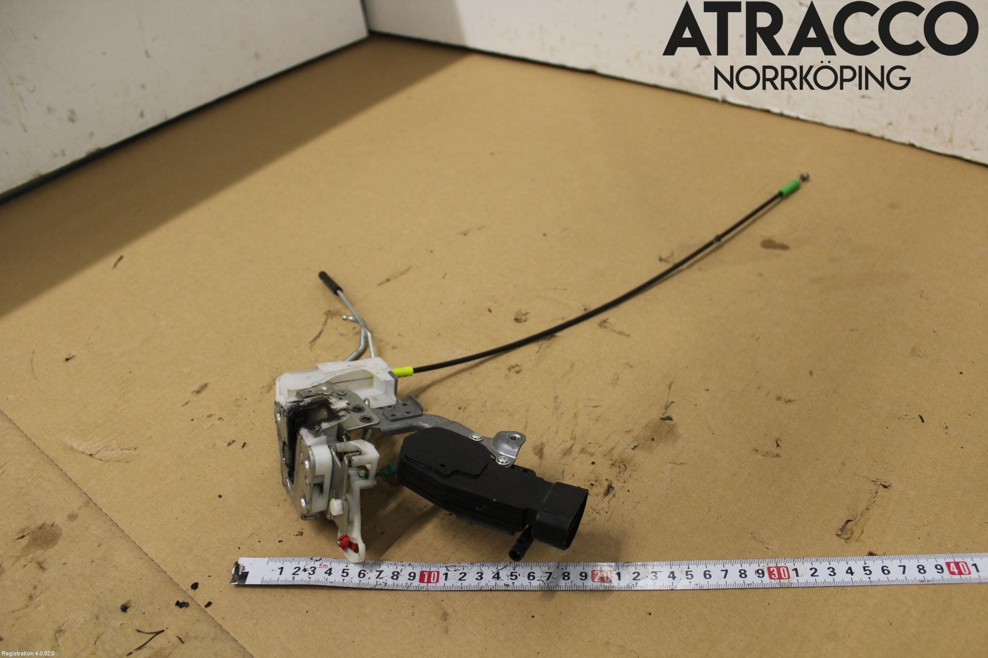 Toyota AYGO 06-14 Låskista-Dörrlås