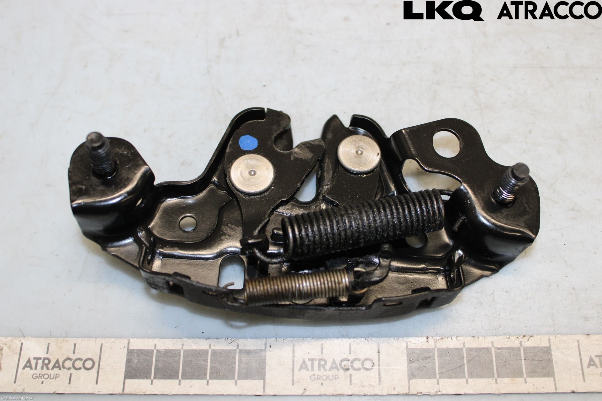 Nissan QASHQAI 14-17 Huvlås