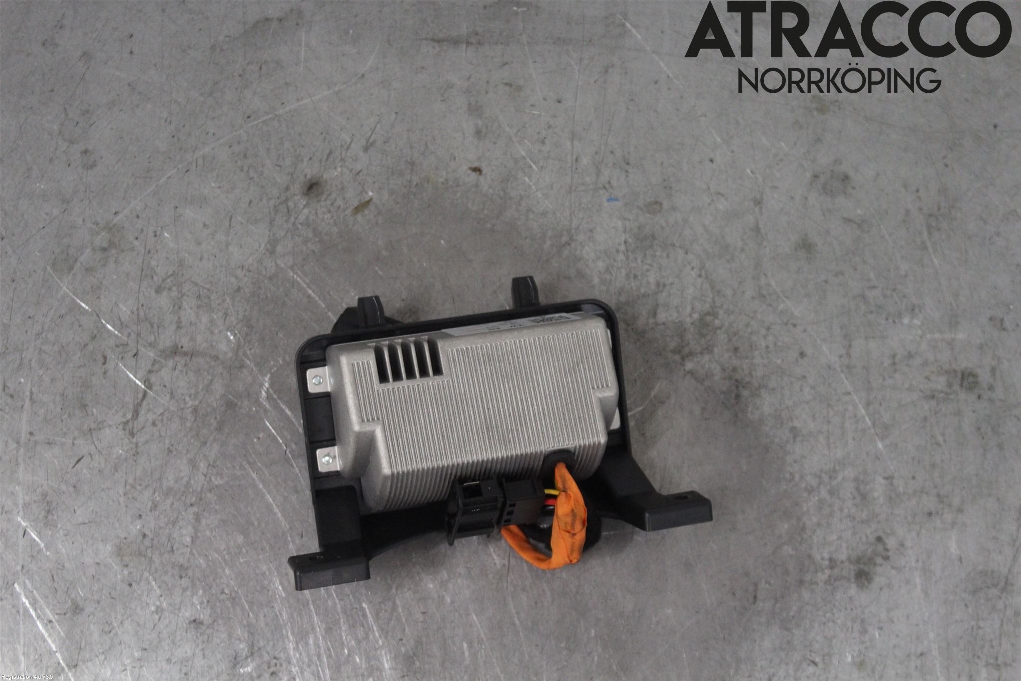 Skoda SUPERB 16-24 Inverter 12 -> 220 V