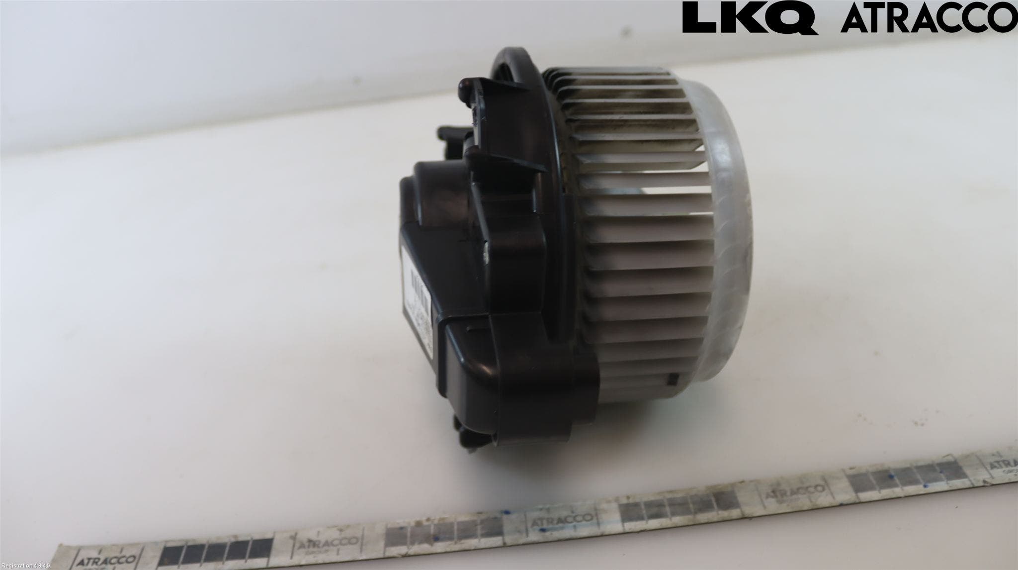 Toyota AVENSIS 09-15 Värmefläkt